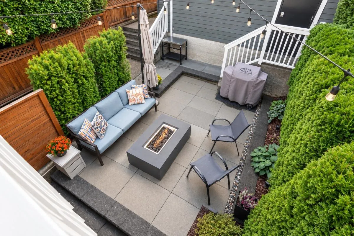 174 W 16th Avenue