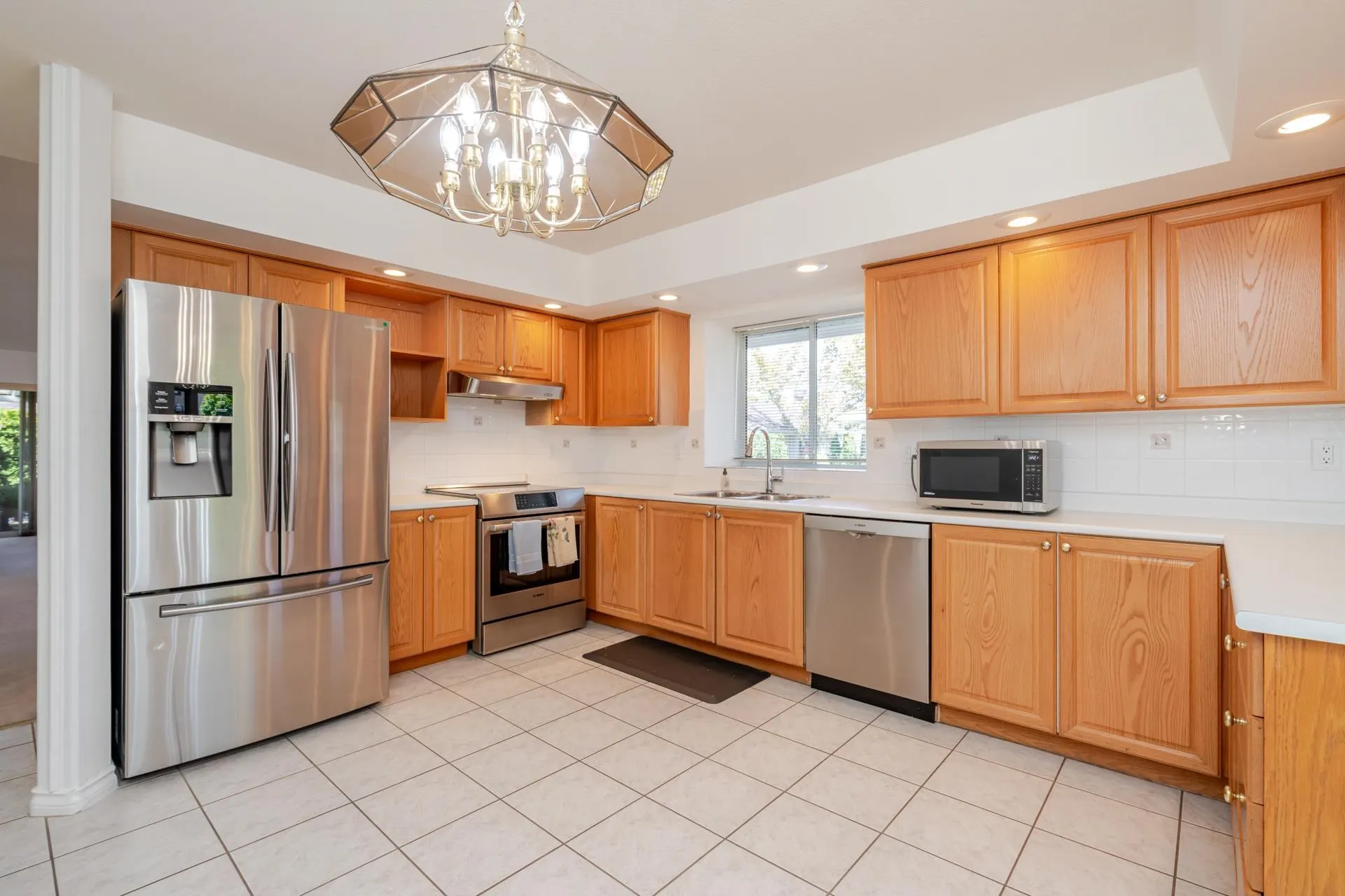 21746 52 Avenue #49