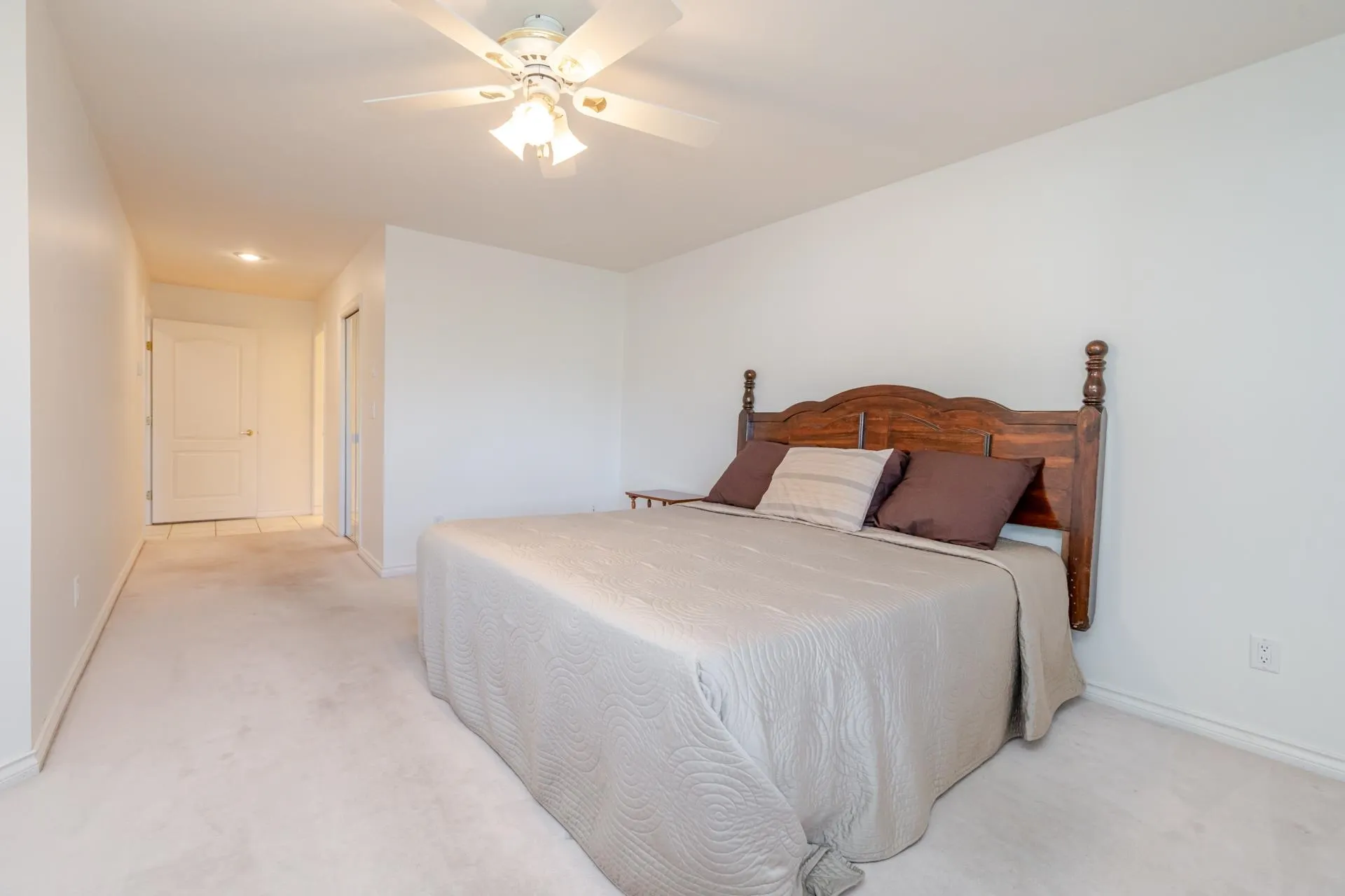 21746 52 Avenue #49