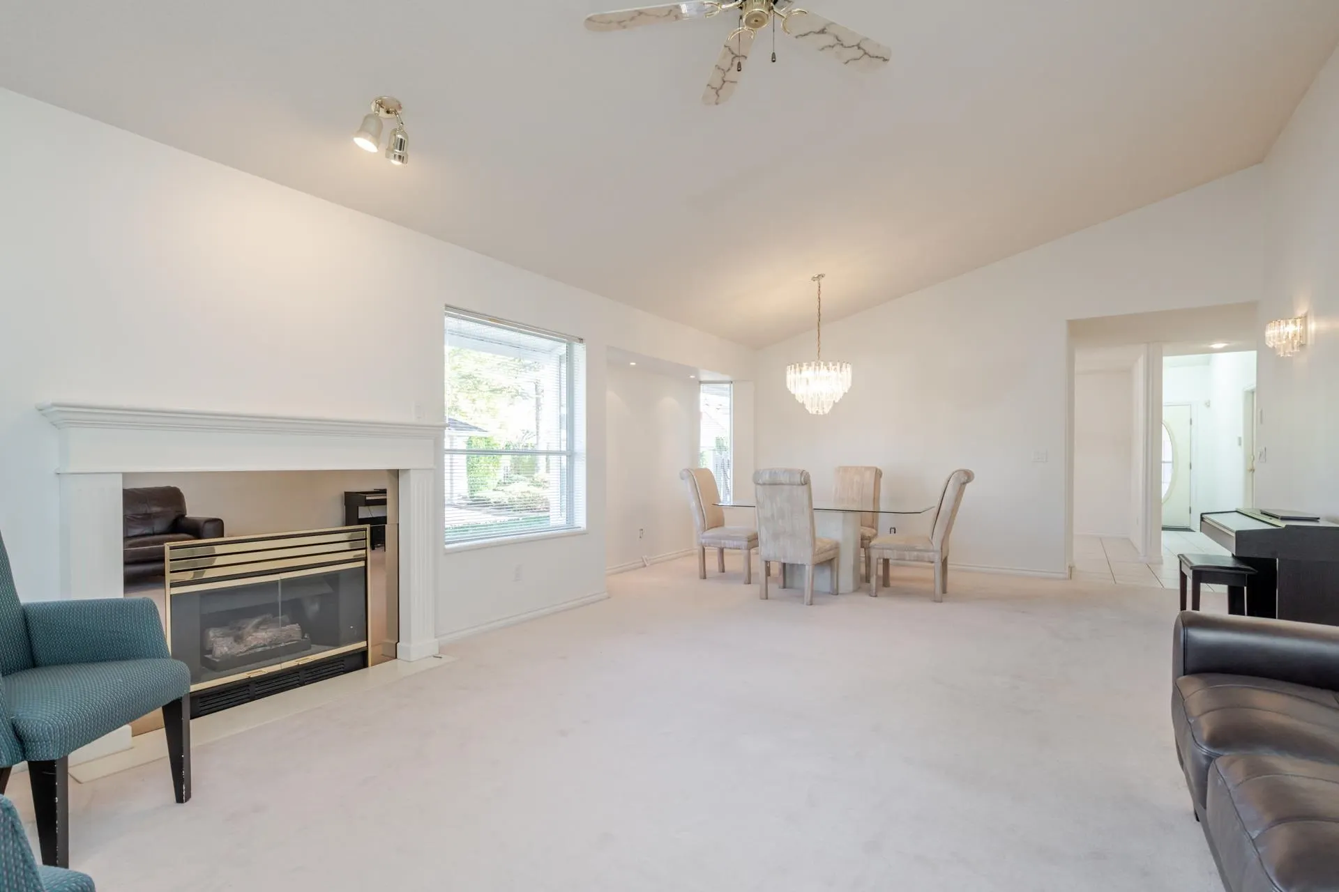 21746 52 Avenue #49