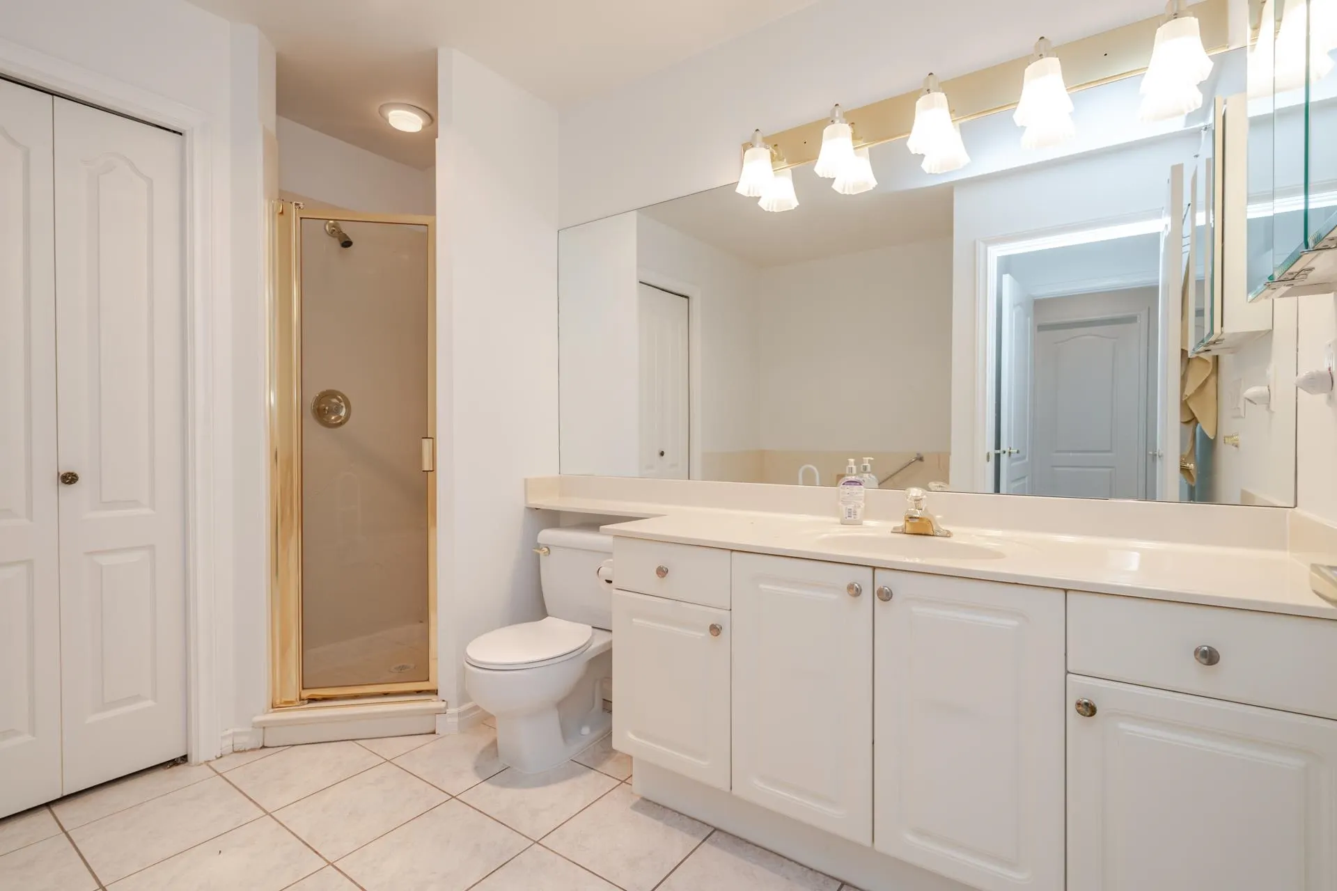 21746 52 Avenue #49
