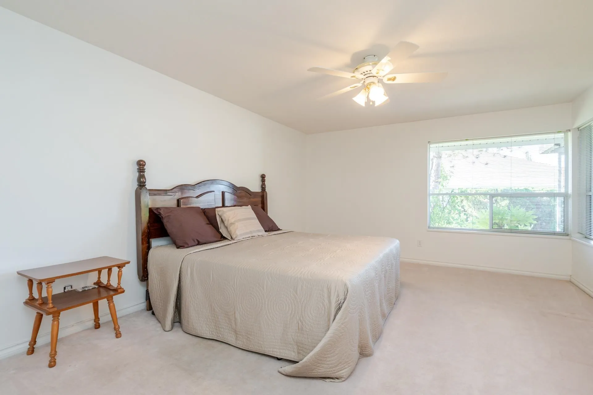 21746 52 Avenue #49