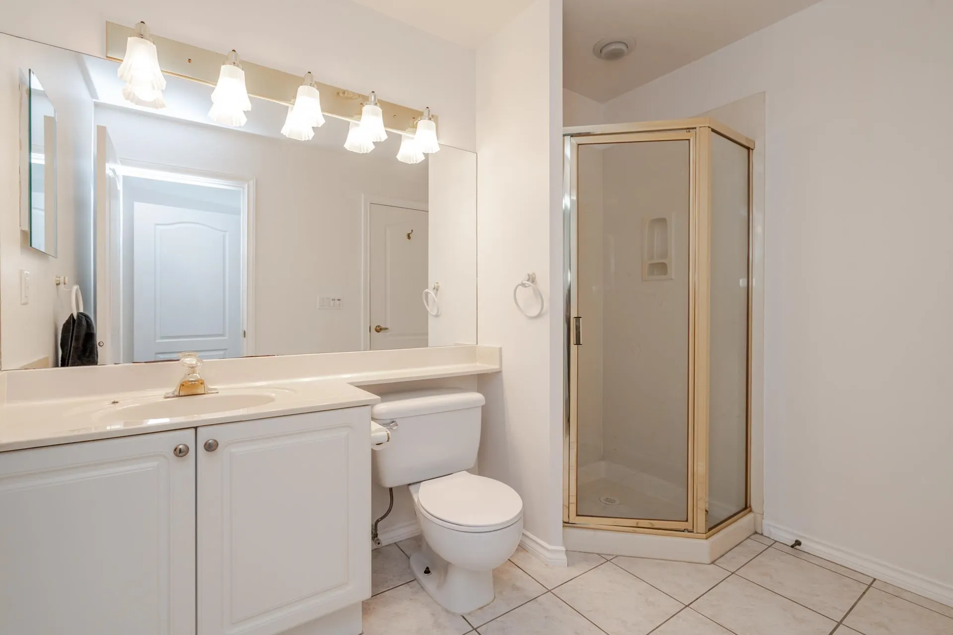 21746 52 Avenue #49