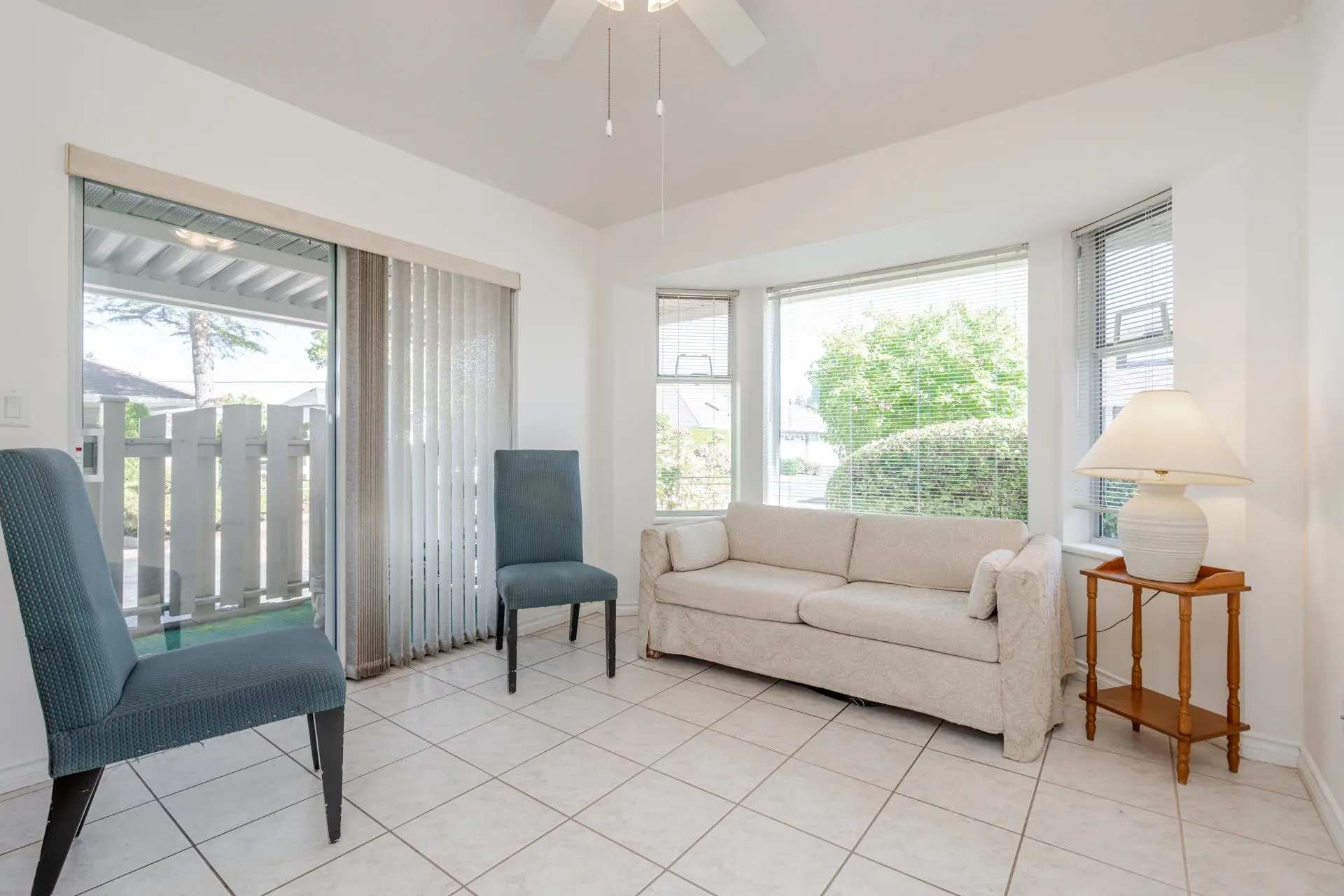 21746 52 Avenue #49