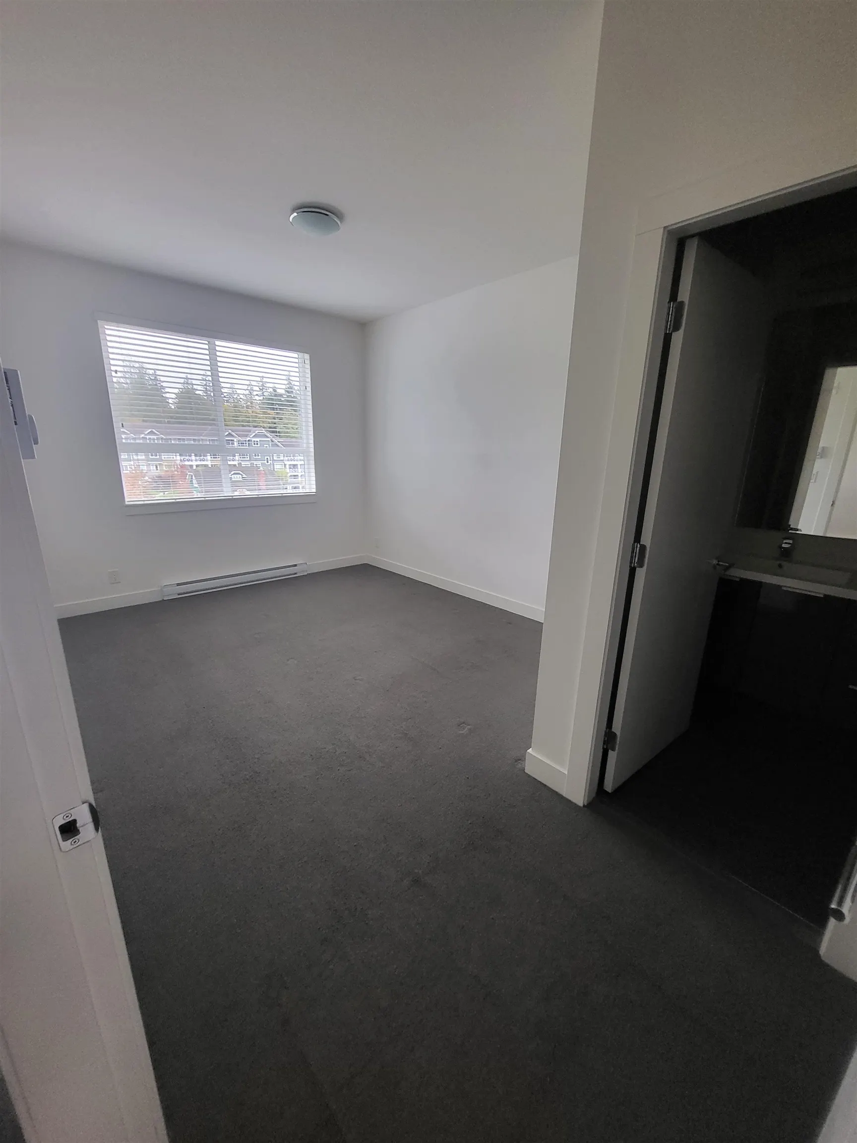 16398 AVENUE 64 Avenue #402