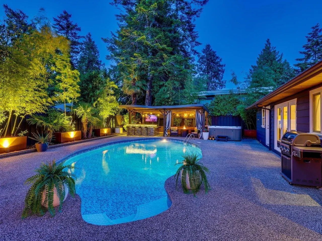 1050 Eden Crescent