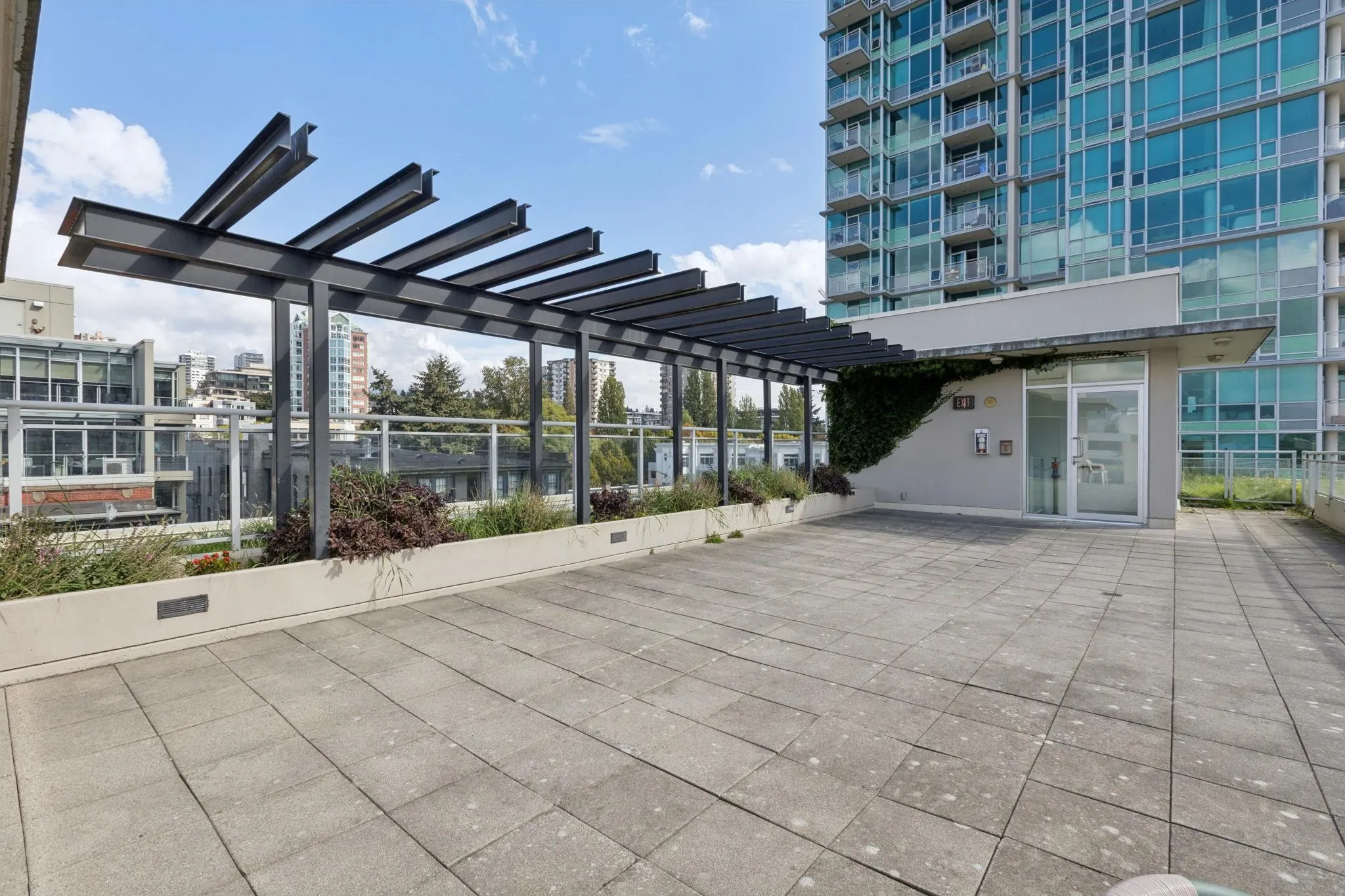 100 E Esplanade #PH 601
