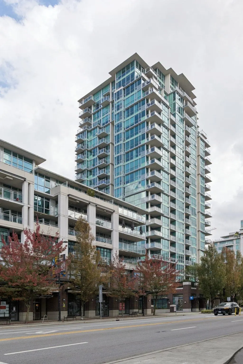 100 E Esplanade #PH 601