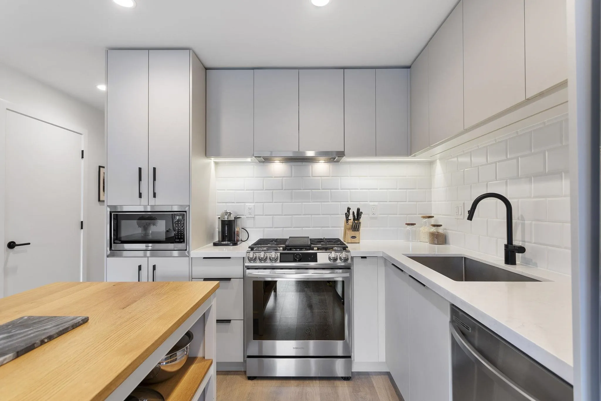 3018 St George Street #301