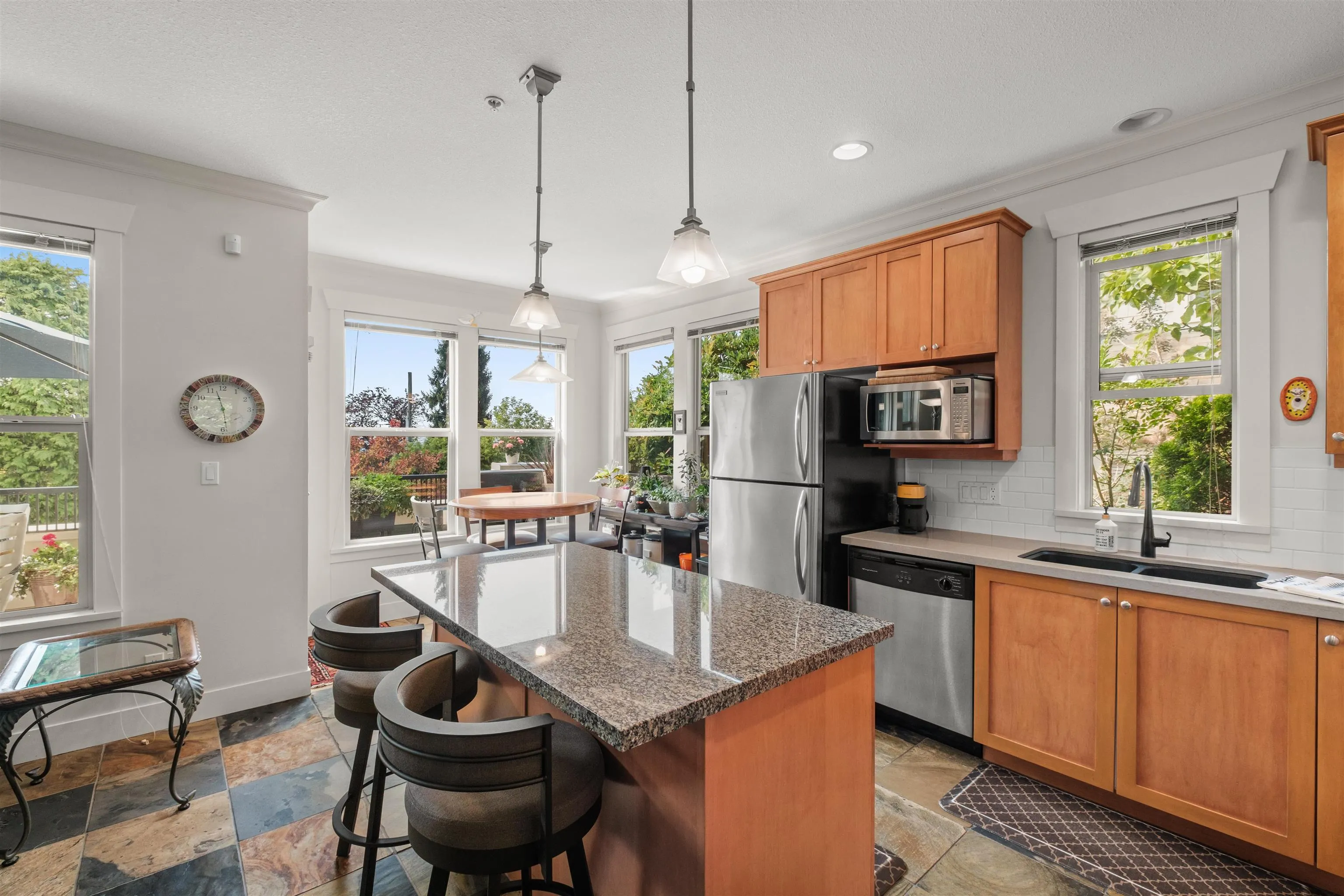 261 E Queens Road