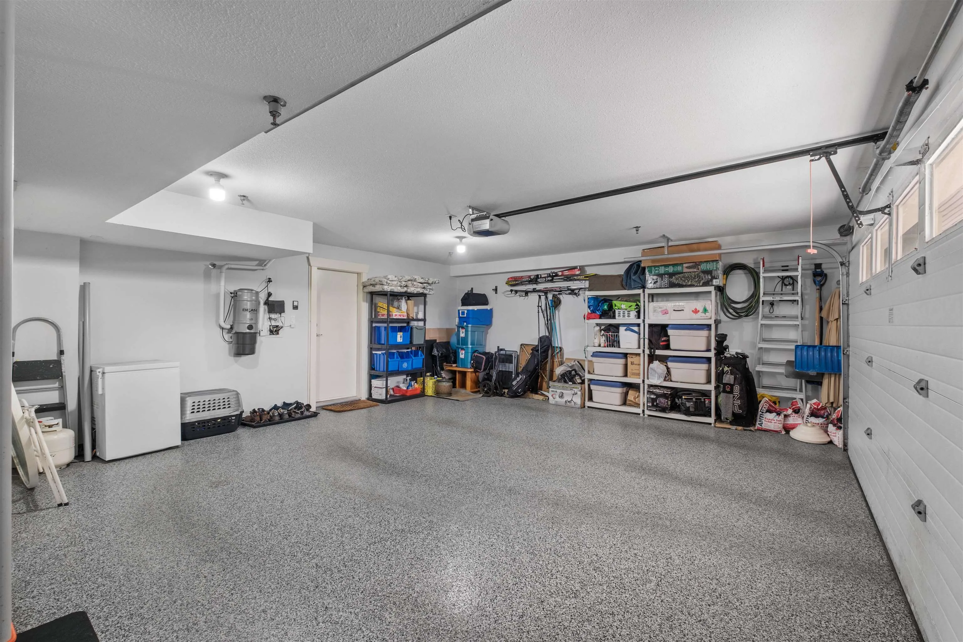 261 E Queens Road
