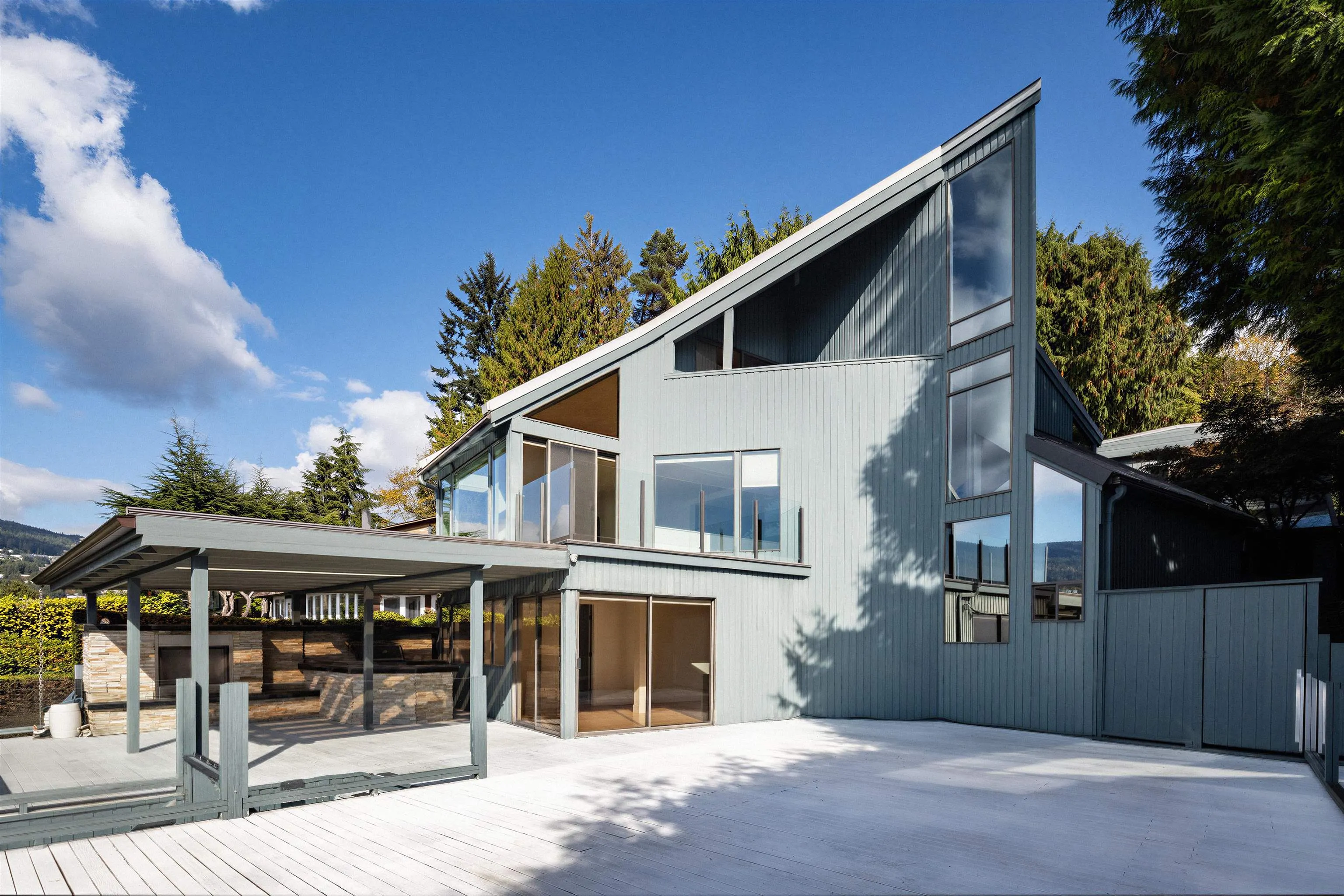 975 Aubeneau Crescent
