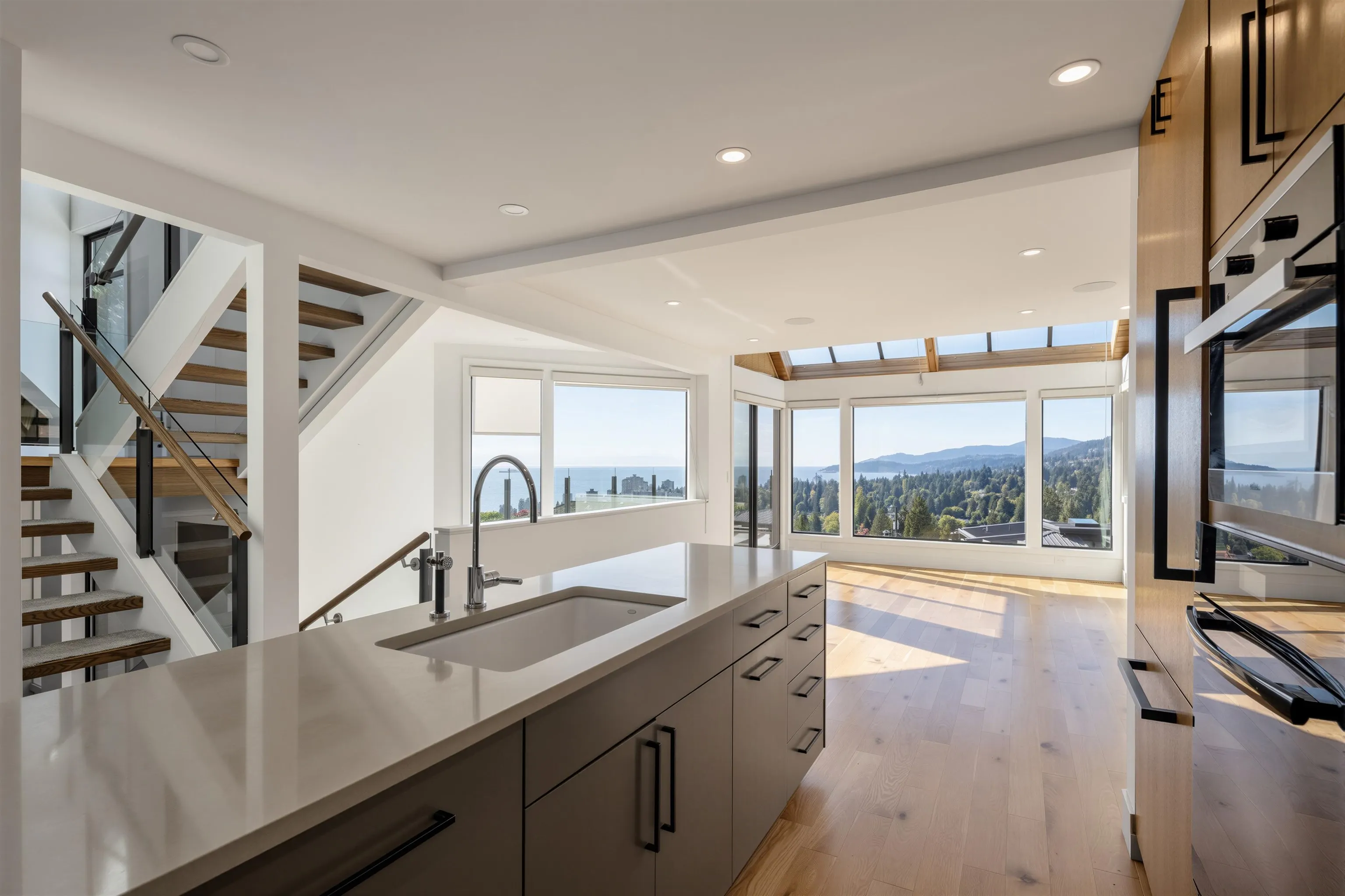 975 Aubeneau Crescent