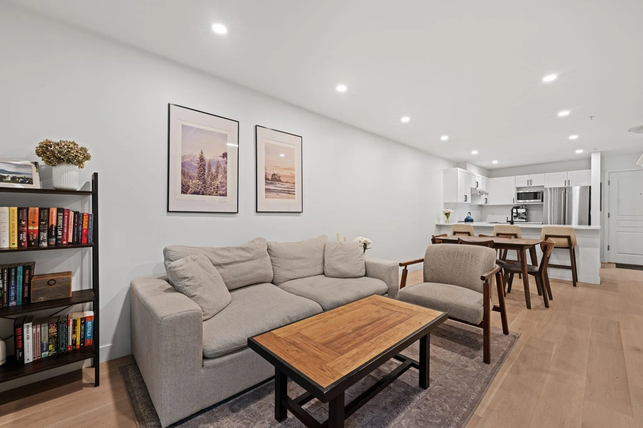 365 E 1st Street #118
