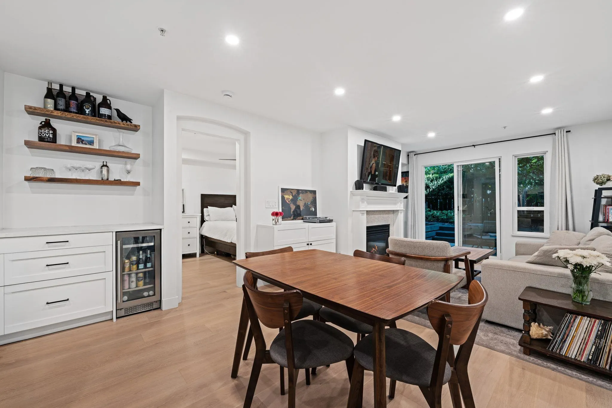 365 E 1st Street #118