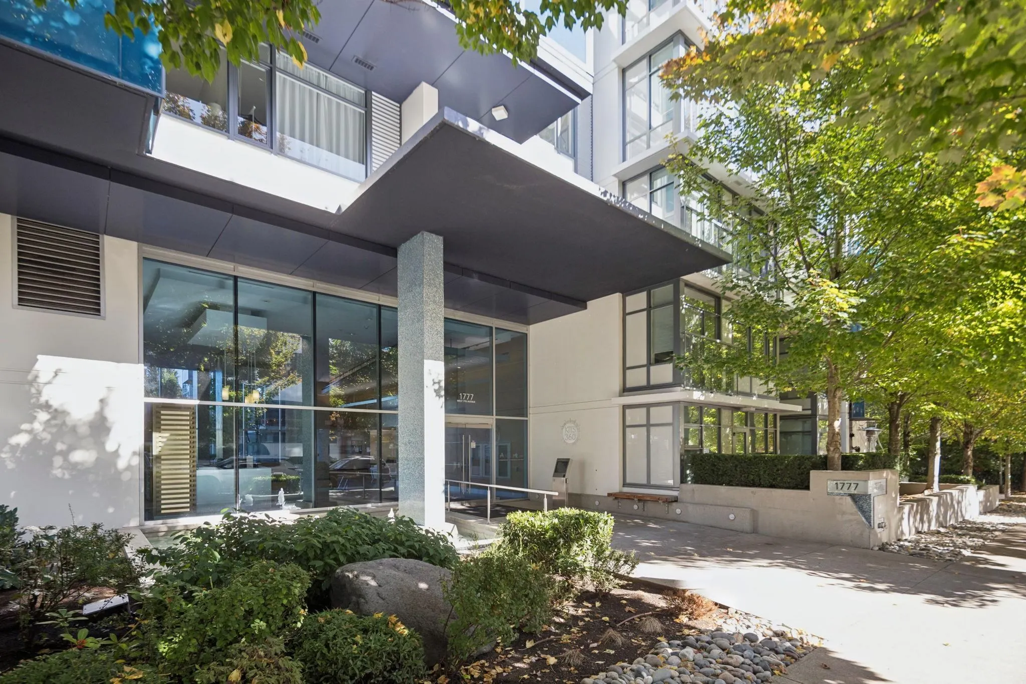 1777 W 7th Avenue #602