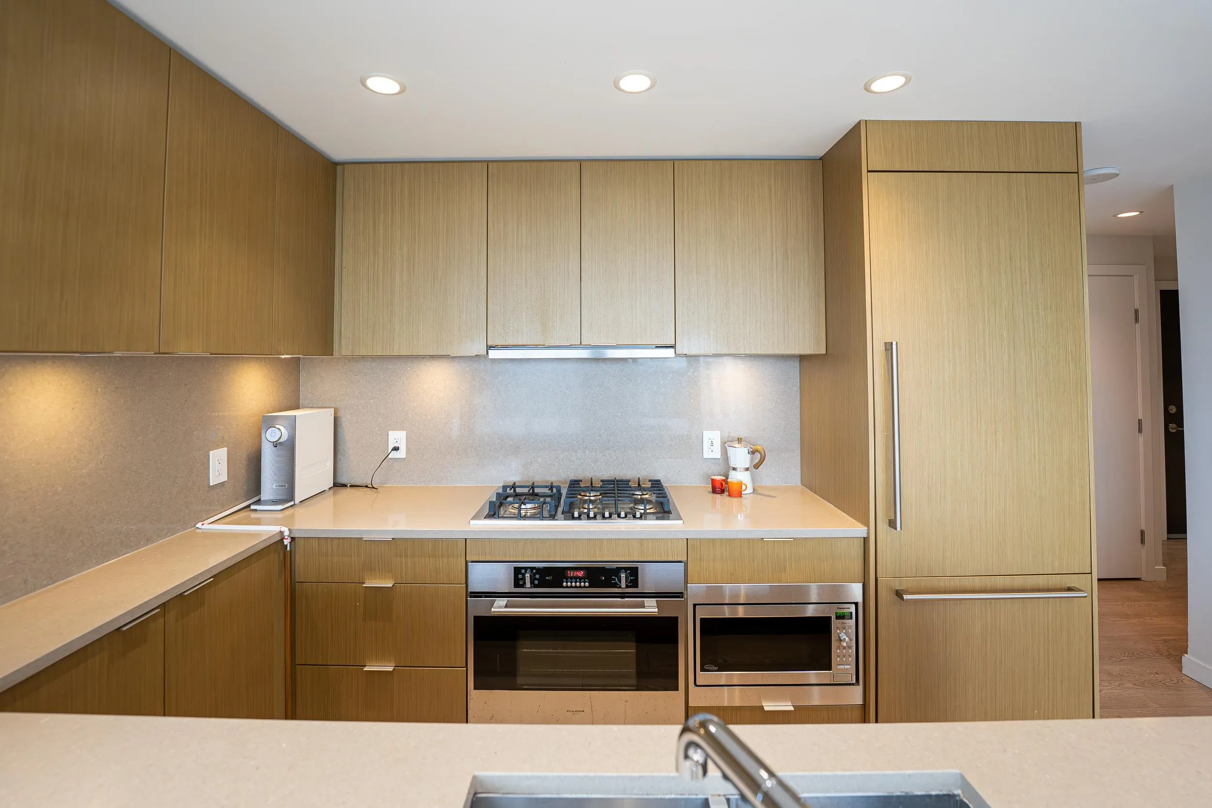 125 E 14th Street #1607
