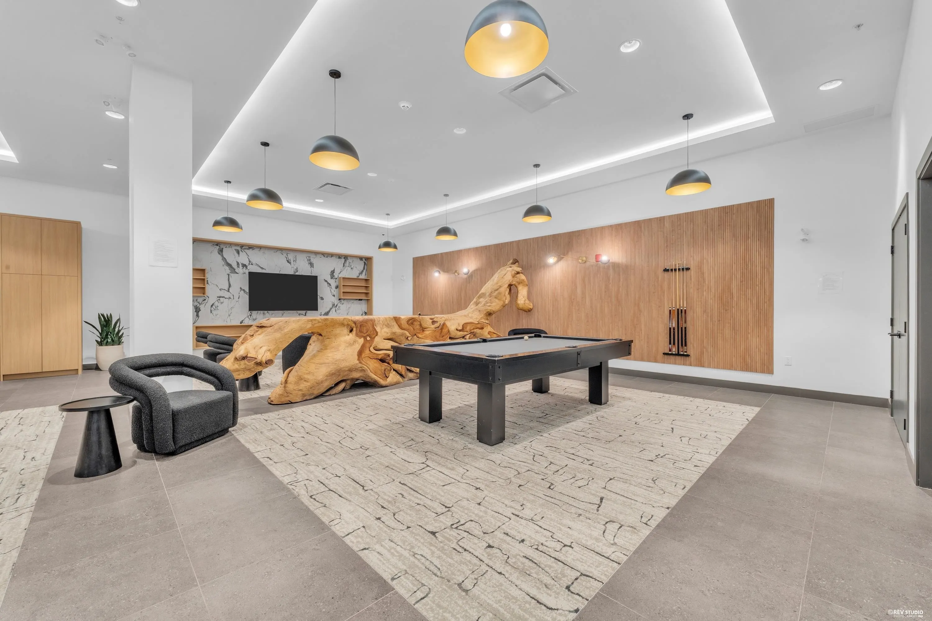 422 E 3rd Street #358