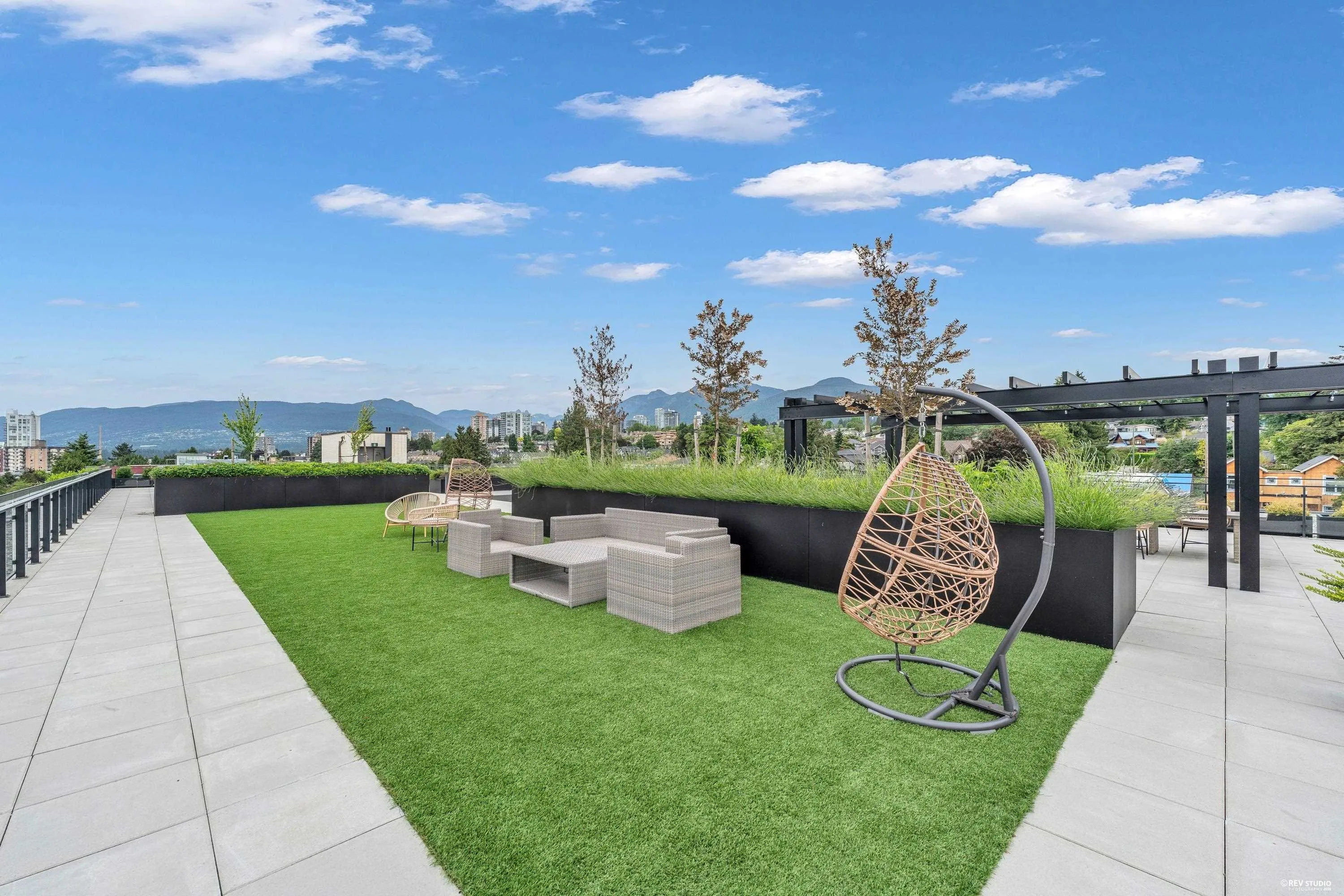 422 E 3rd Street #358