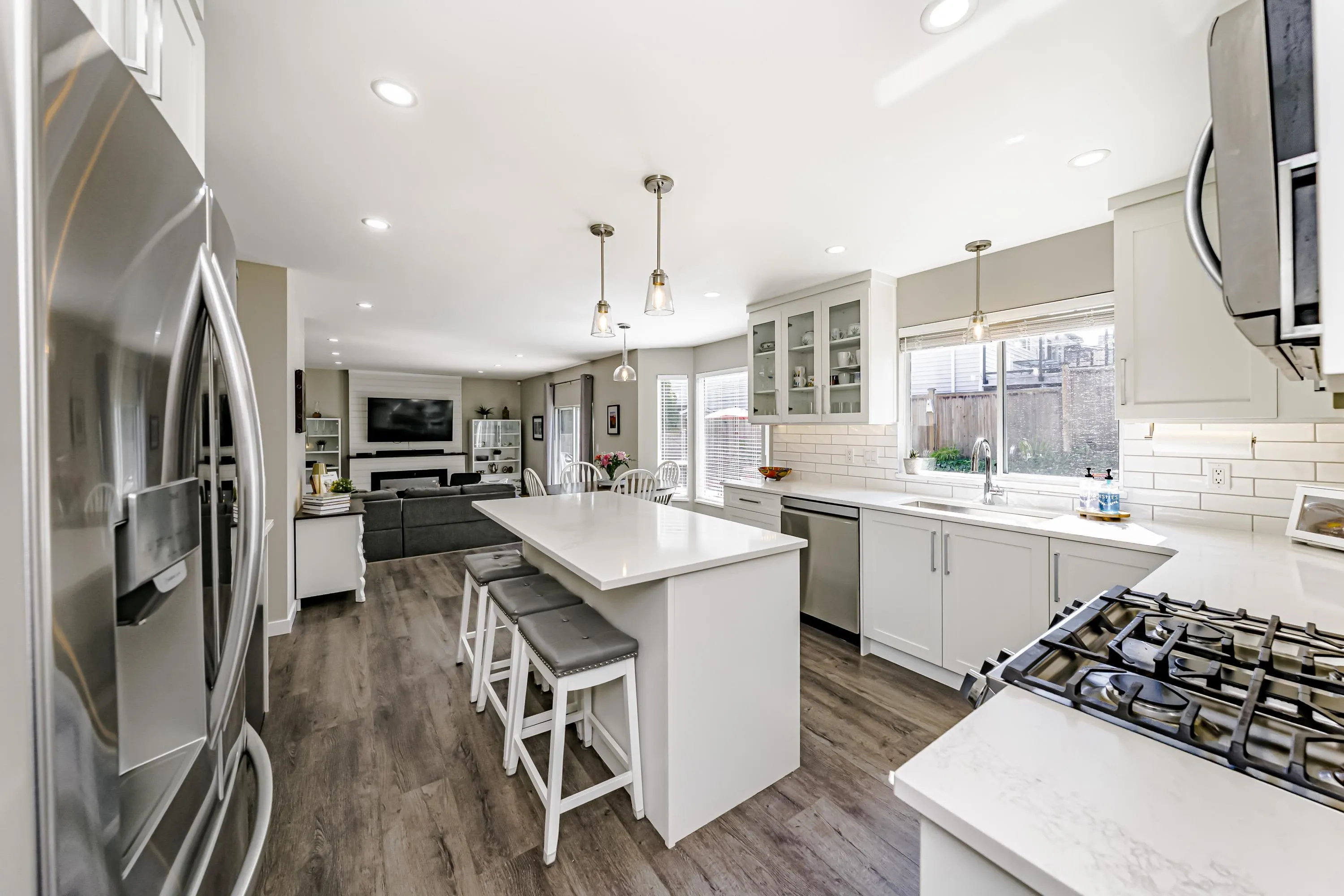 1328 Honeysuckle Lane