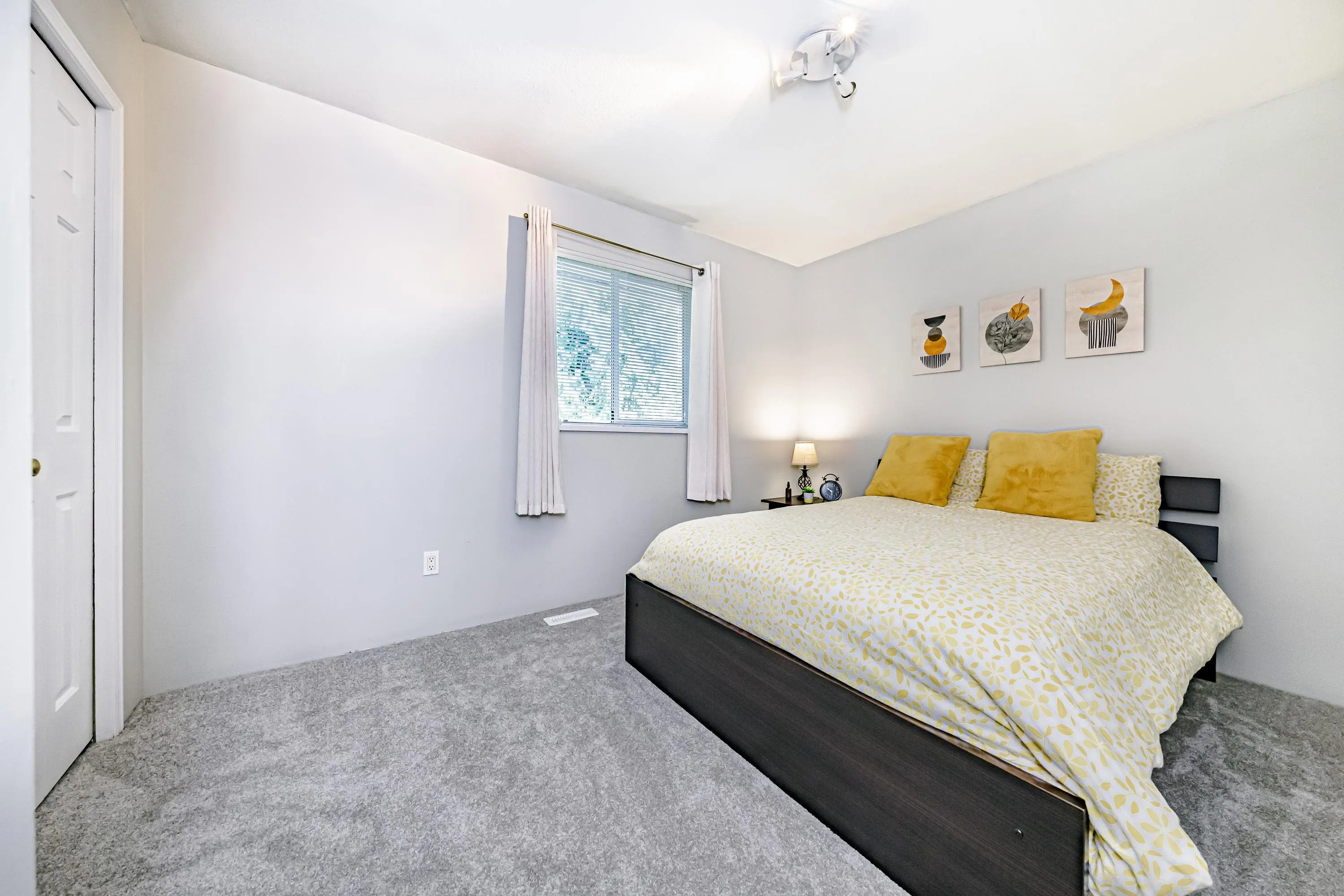 1328 Honeysuckle Lane