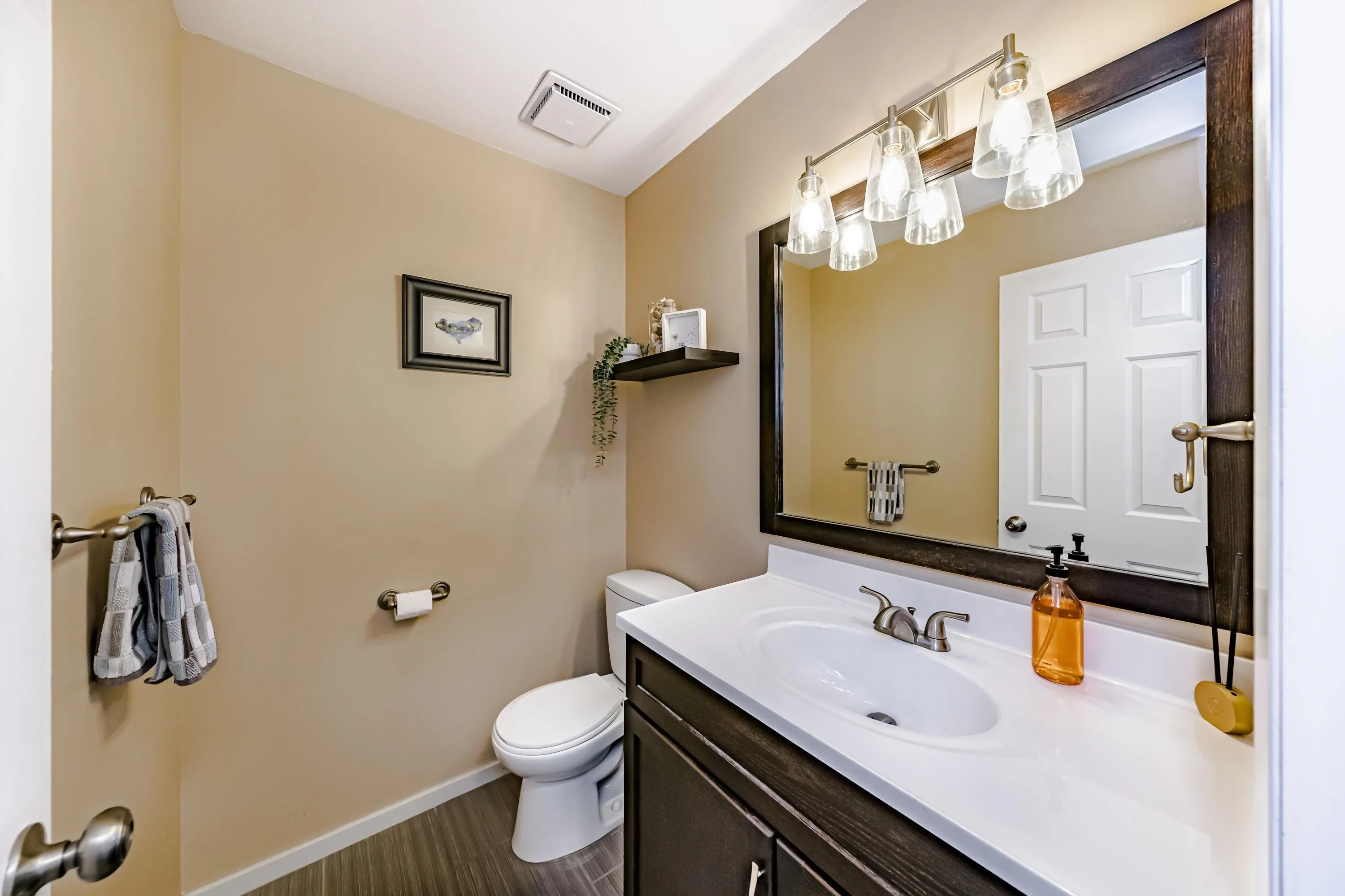 1328 Honeysuckle Lane
