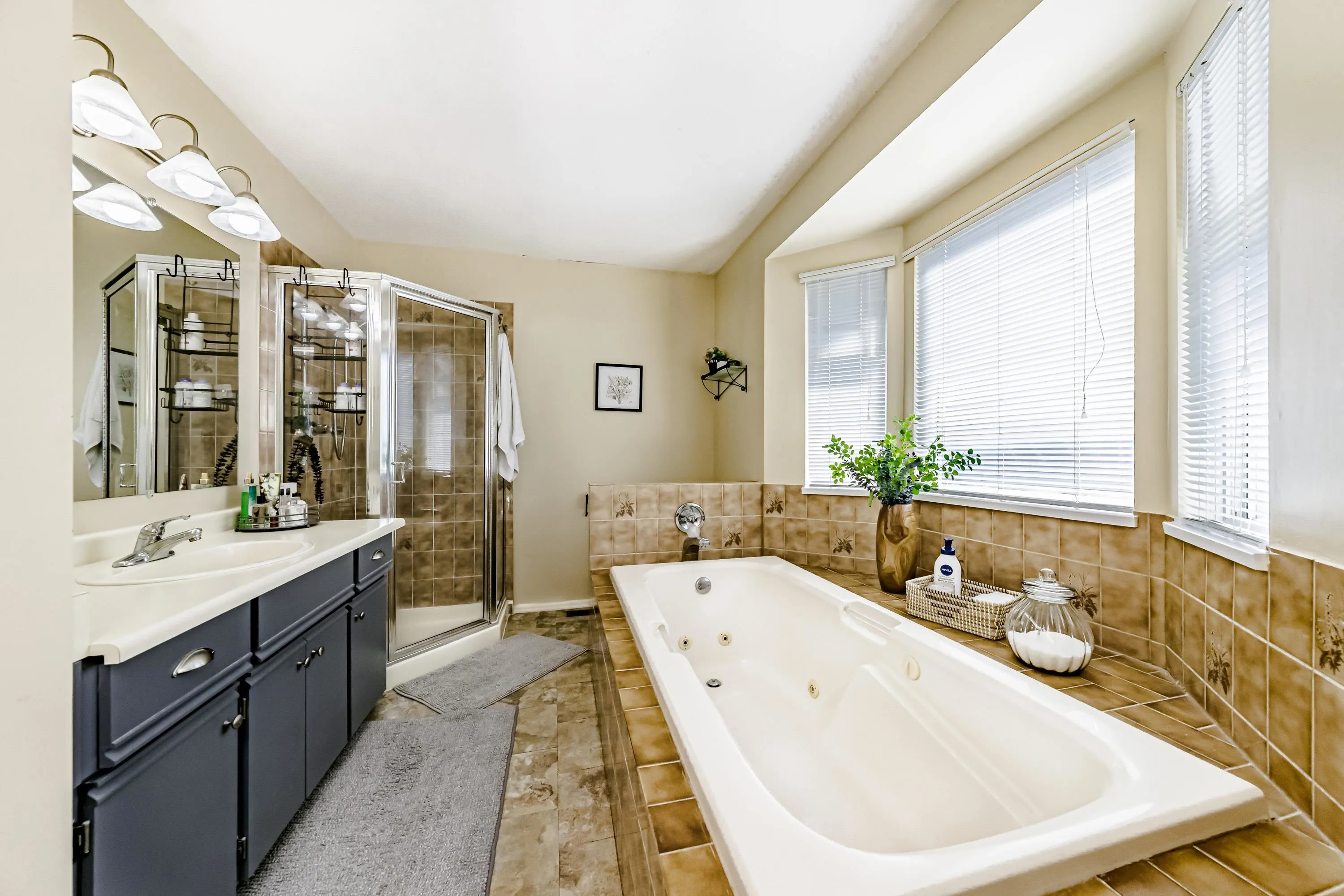 1328 Honeysuckle Lane