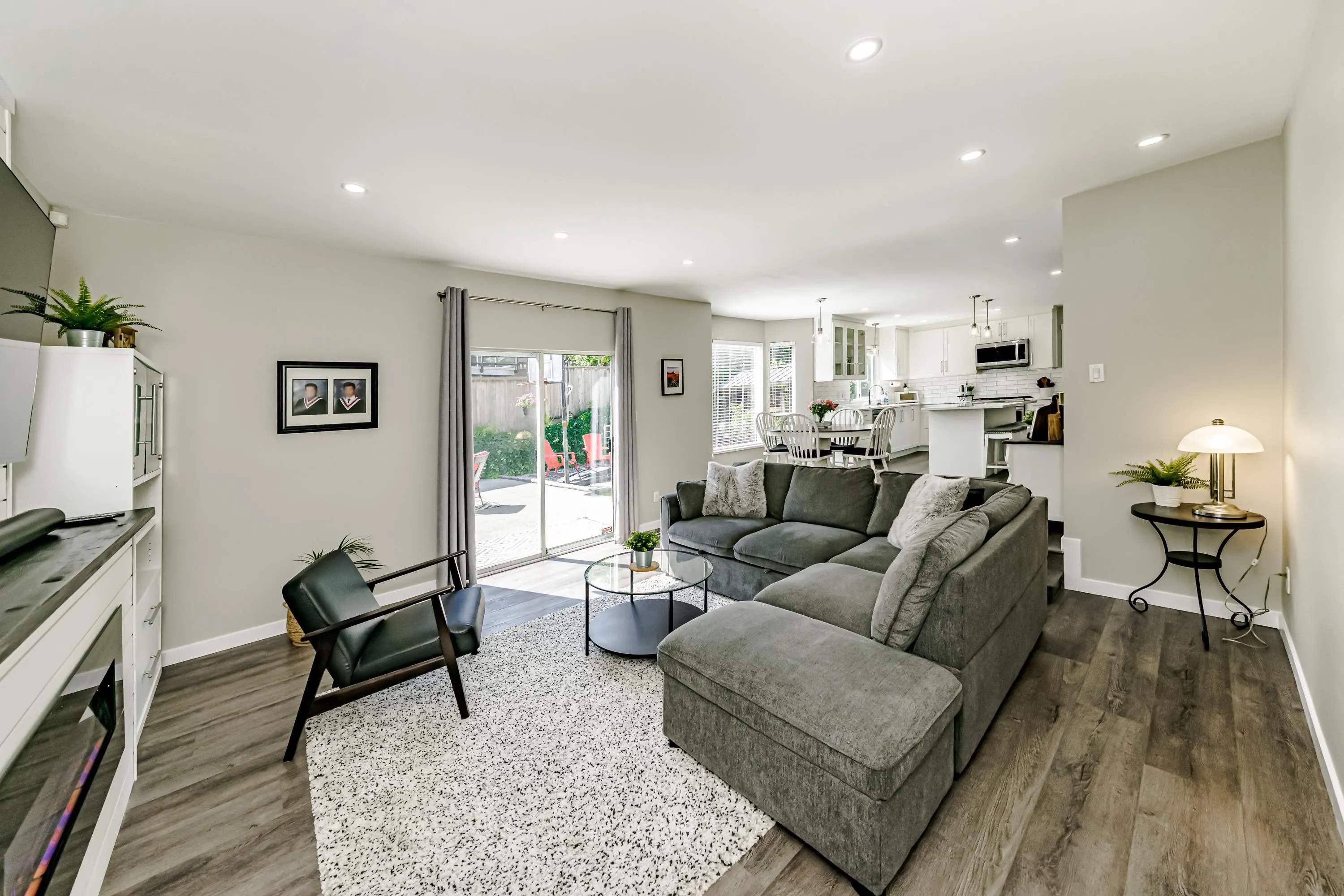 1328 Honeysuckle Lane