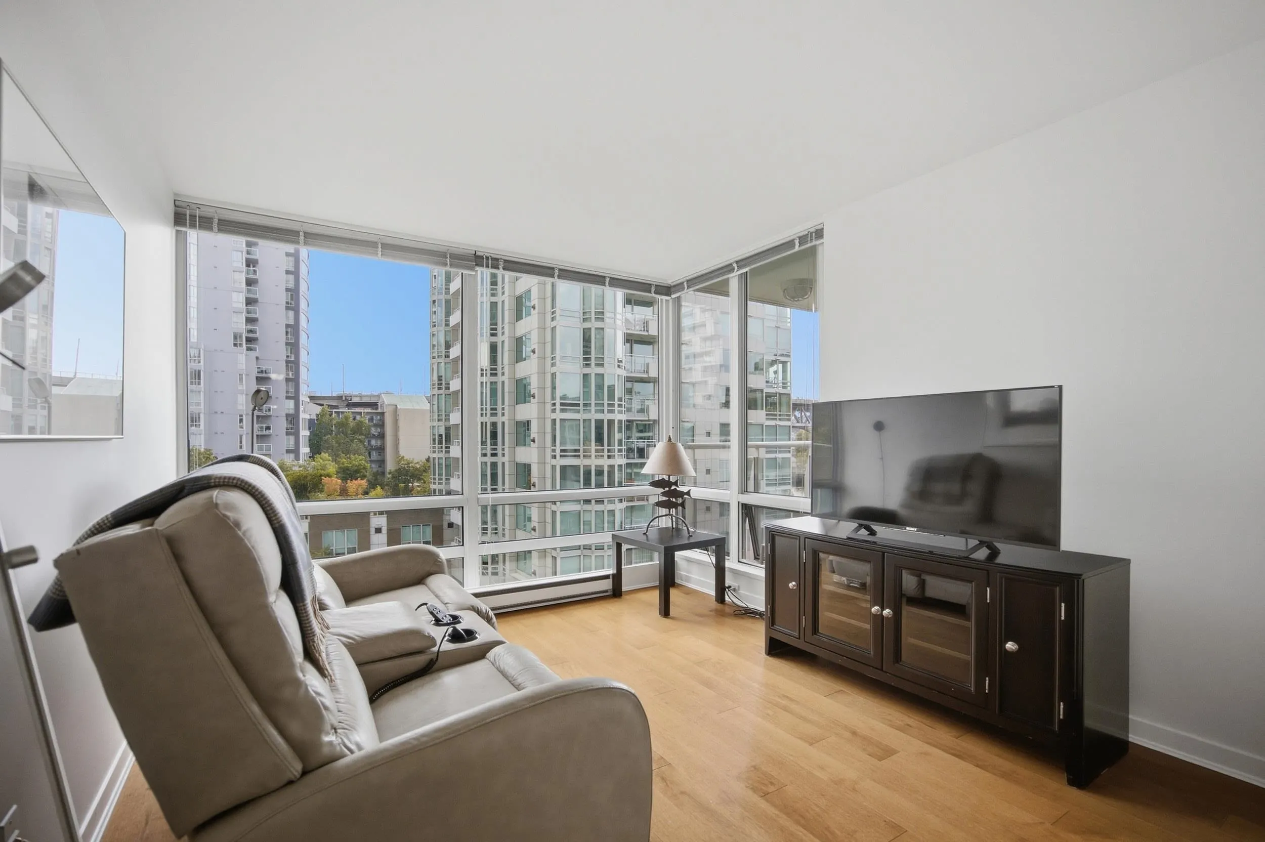 1500 Hornby Street #706
