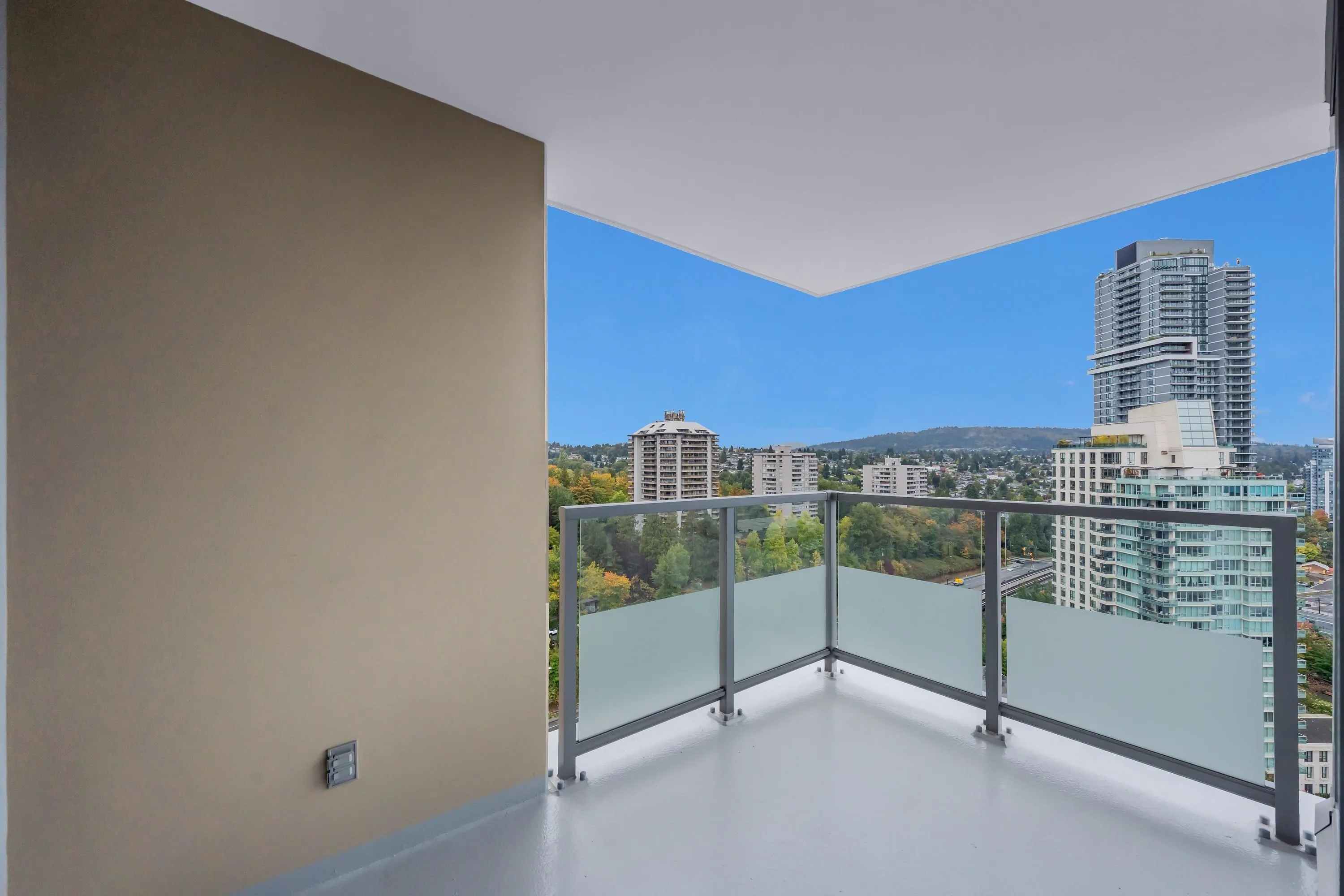 2133 Douglas Road #2705