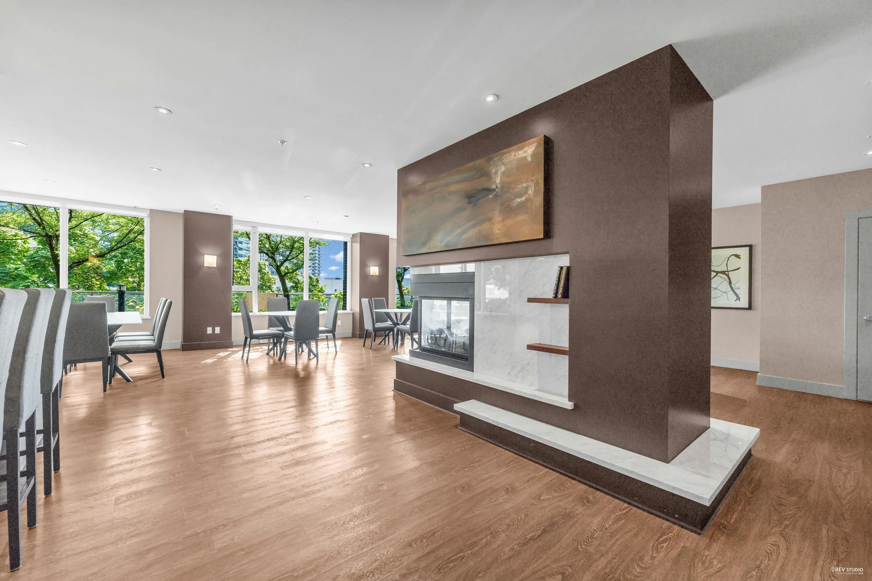 2133 Douglas Road #2705