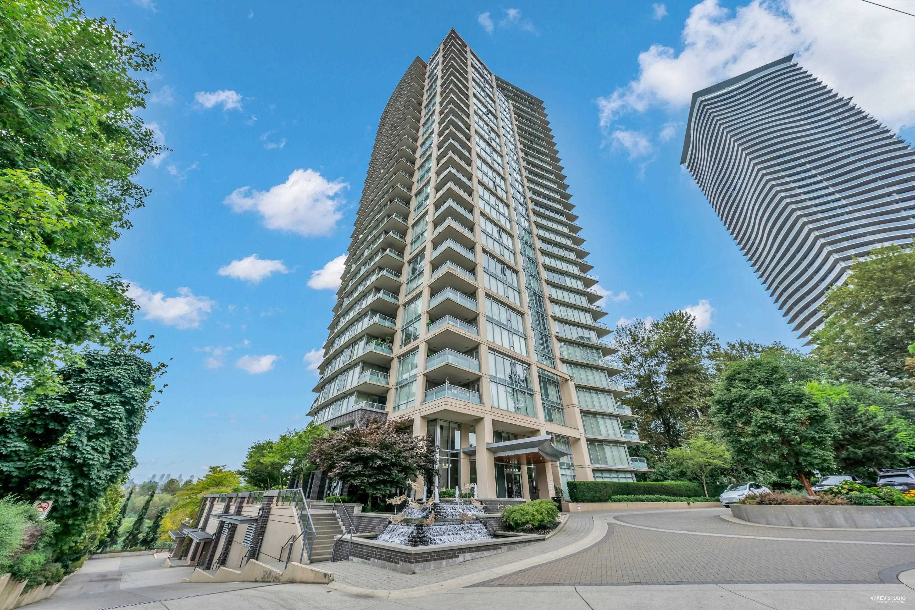 2133 Douglas Road #2705