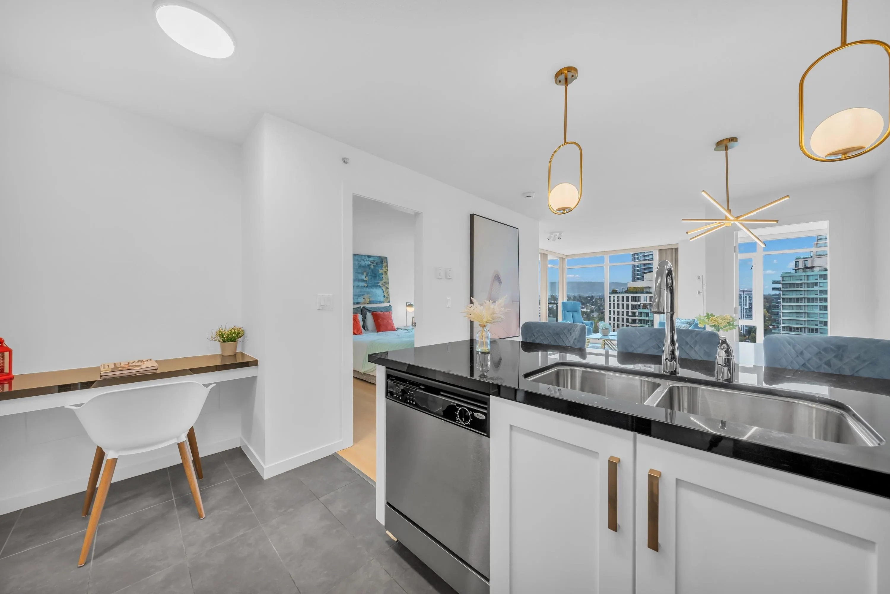 2133 Douglas Road #2705