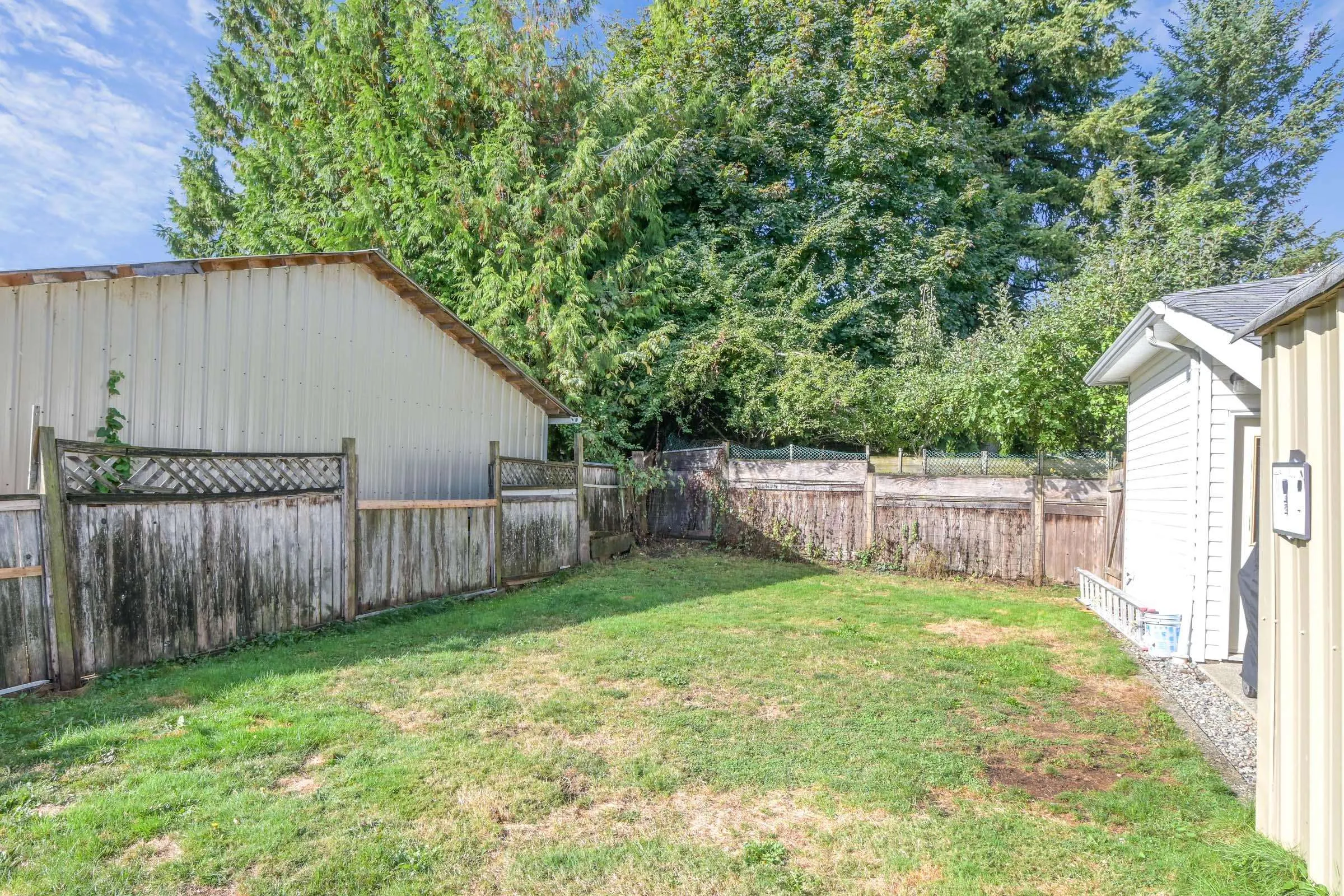 31568 Oakridge Crescent