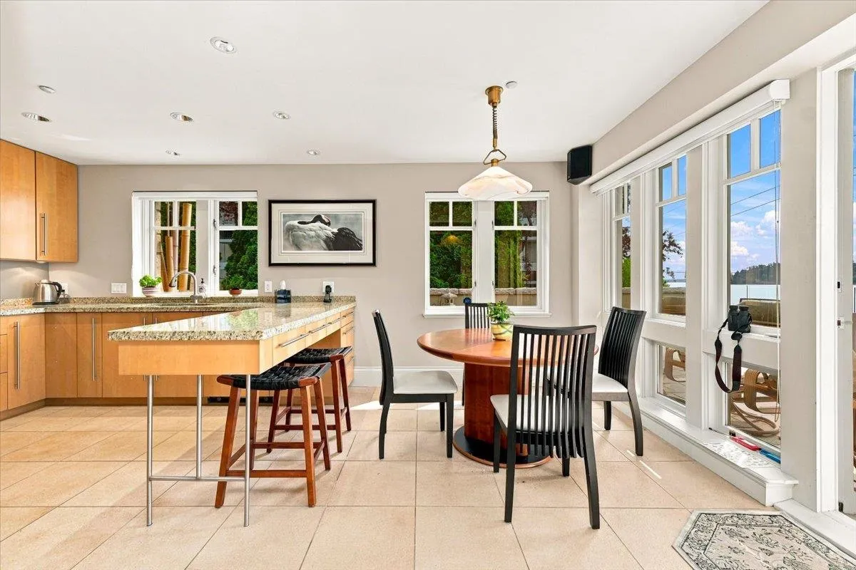 1952 Bellevue Avenue