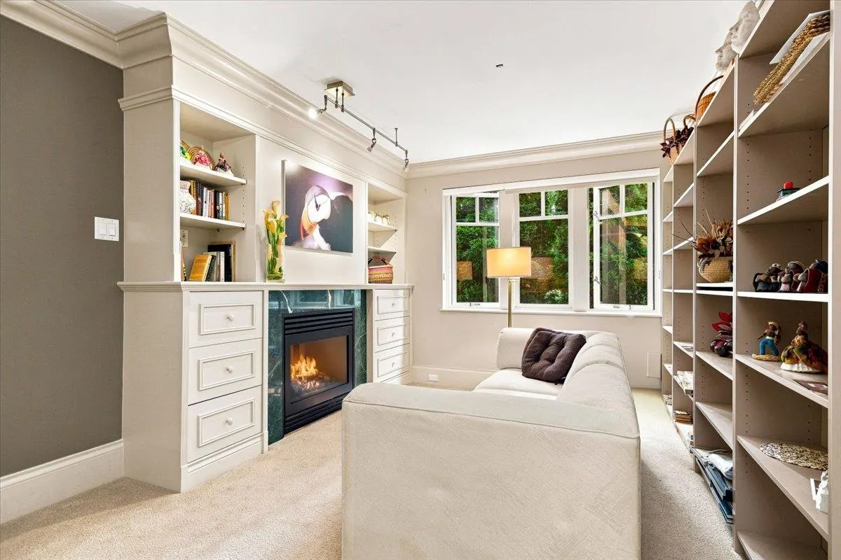1952 Bellevue Avenue
