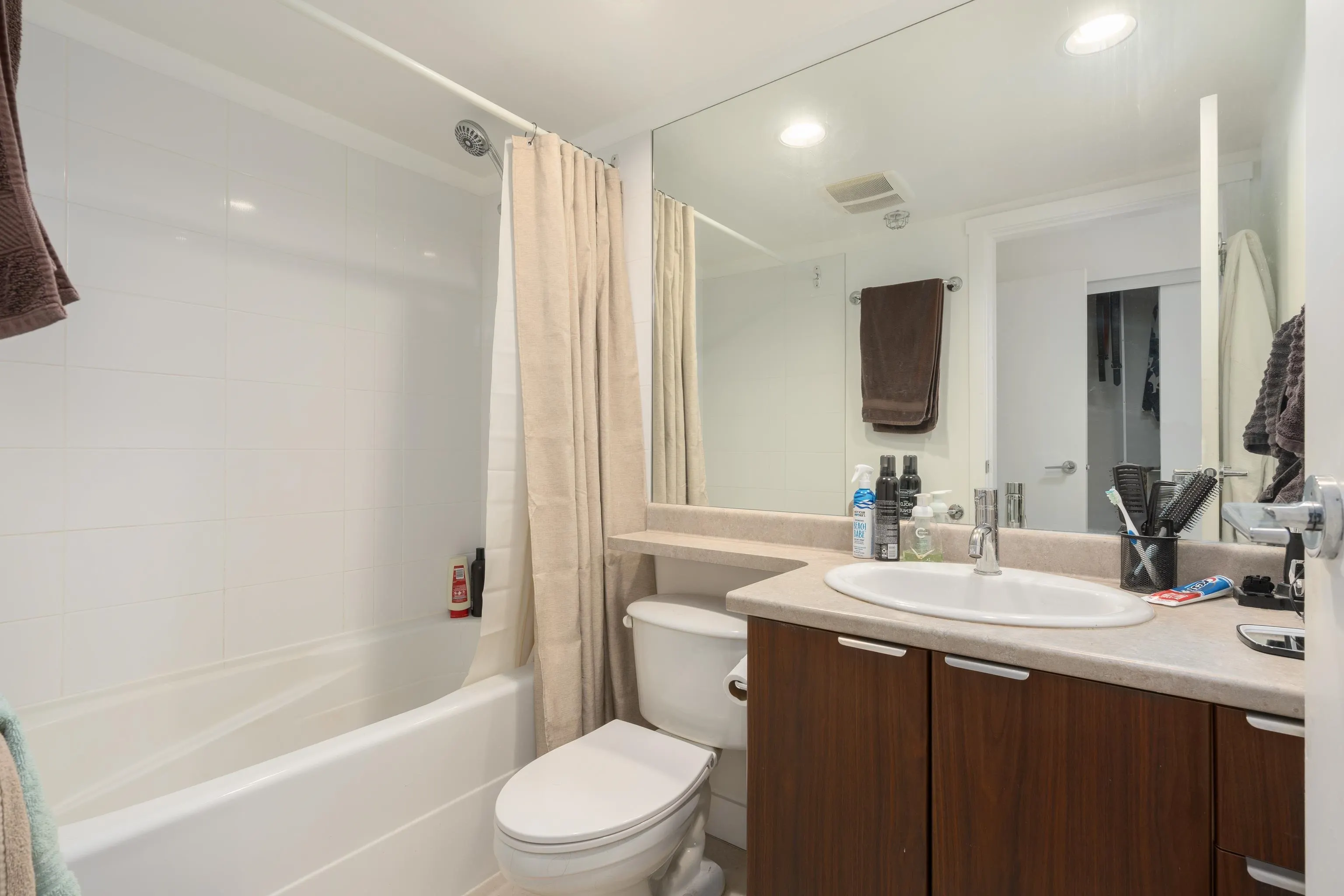 1010 Richards Street #802