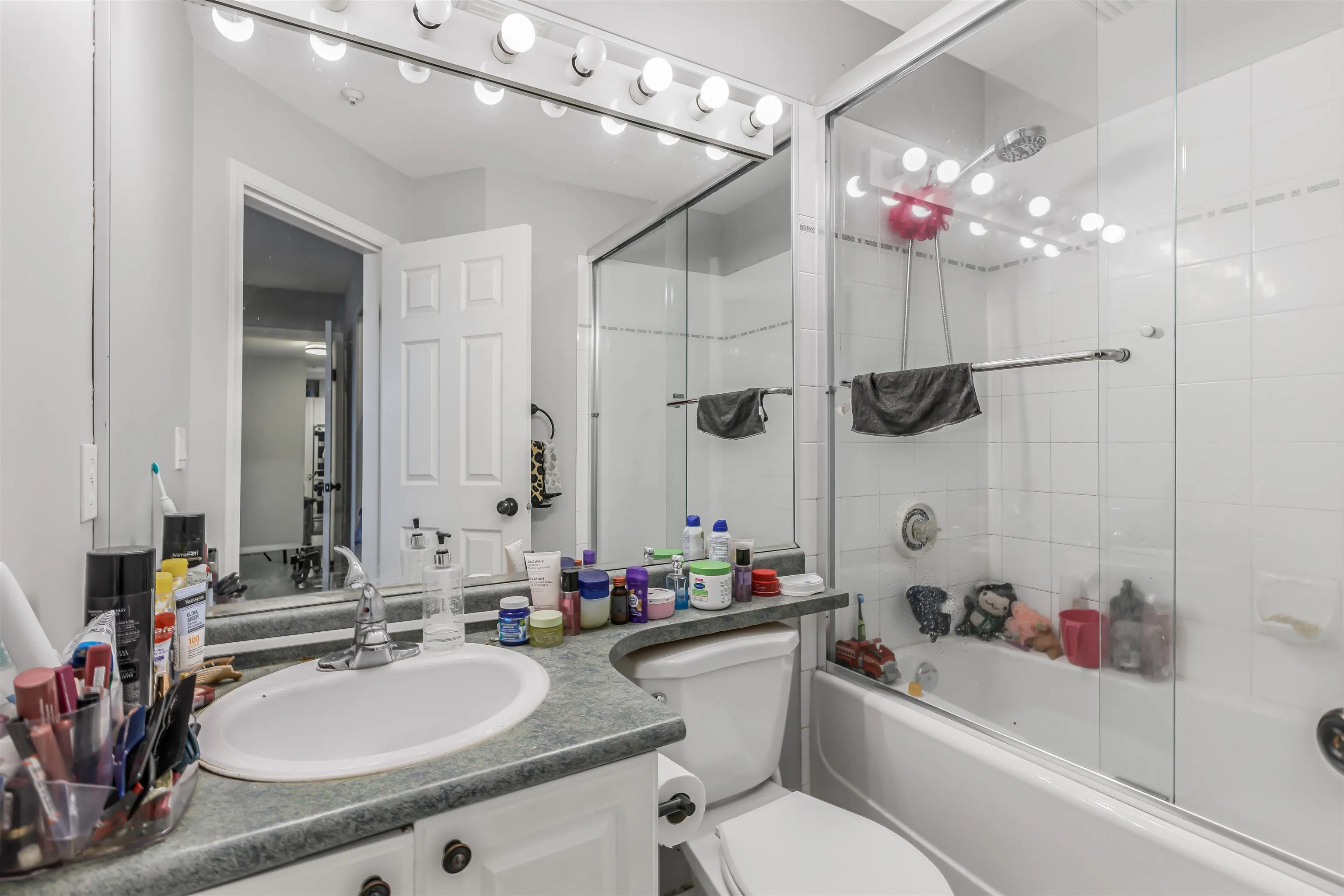 13727 74 Avenue #406