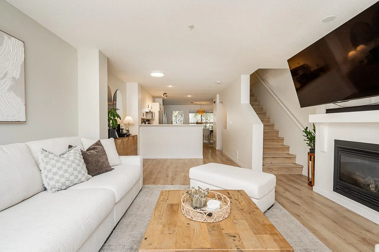 20350 68 Avenue #42