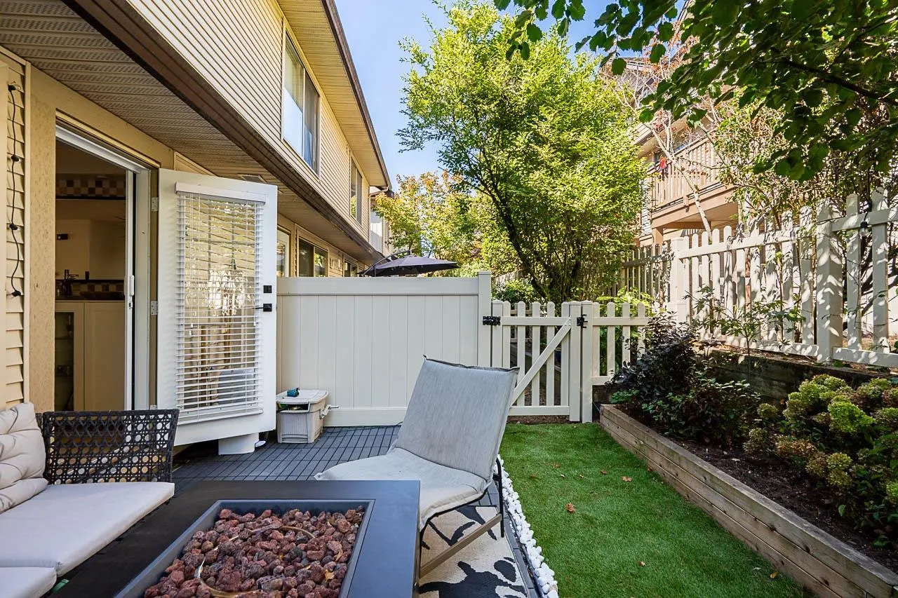 20350 68 Avenue #42