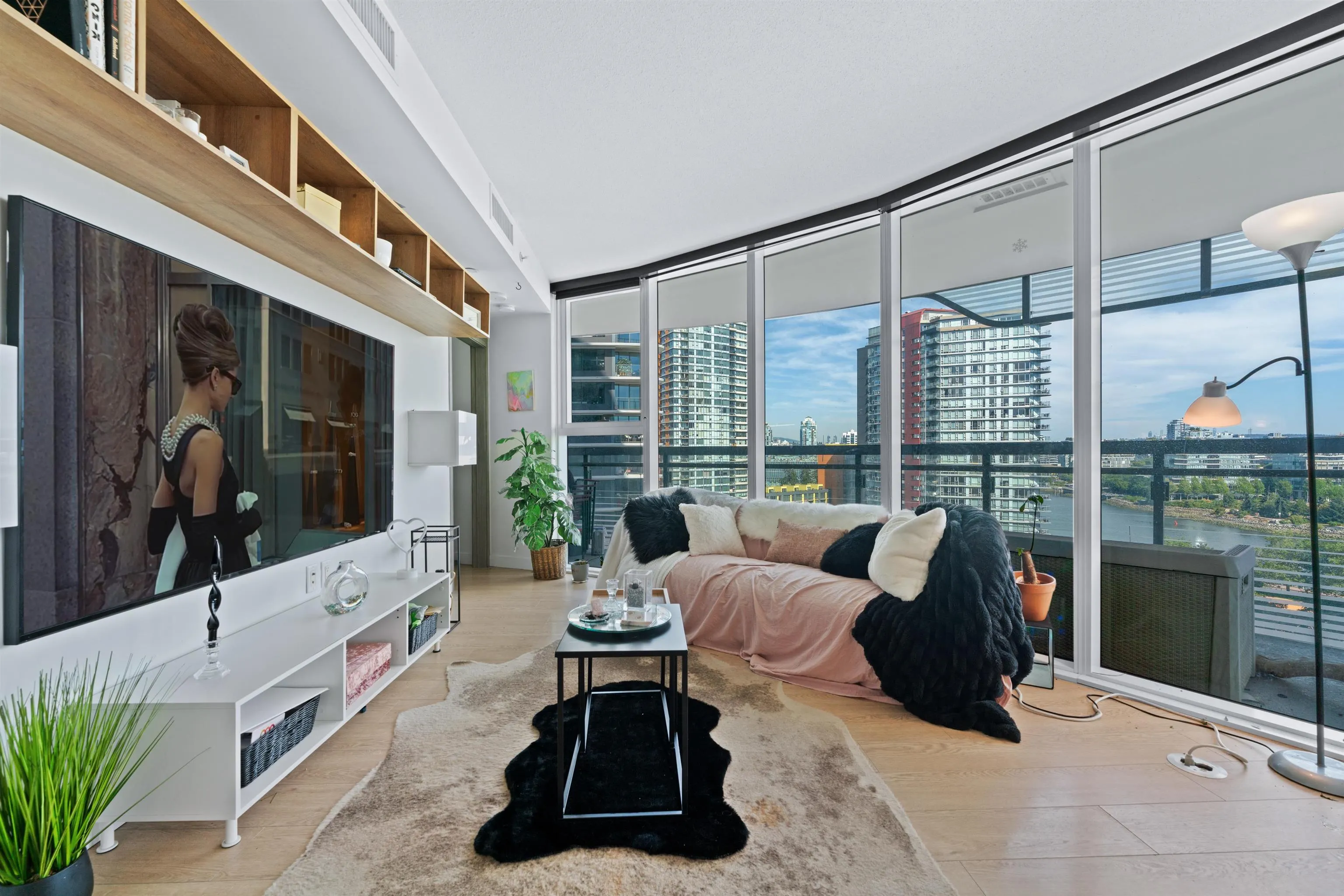 87 Nelson Street #1284