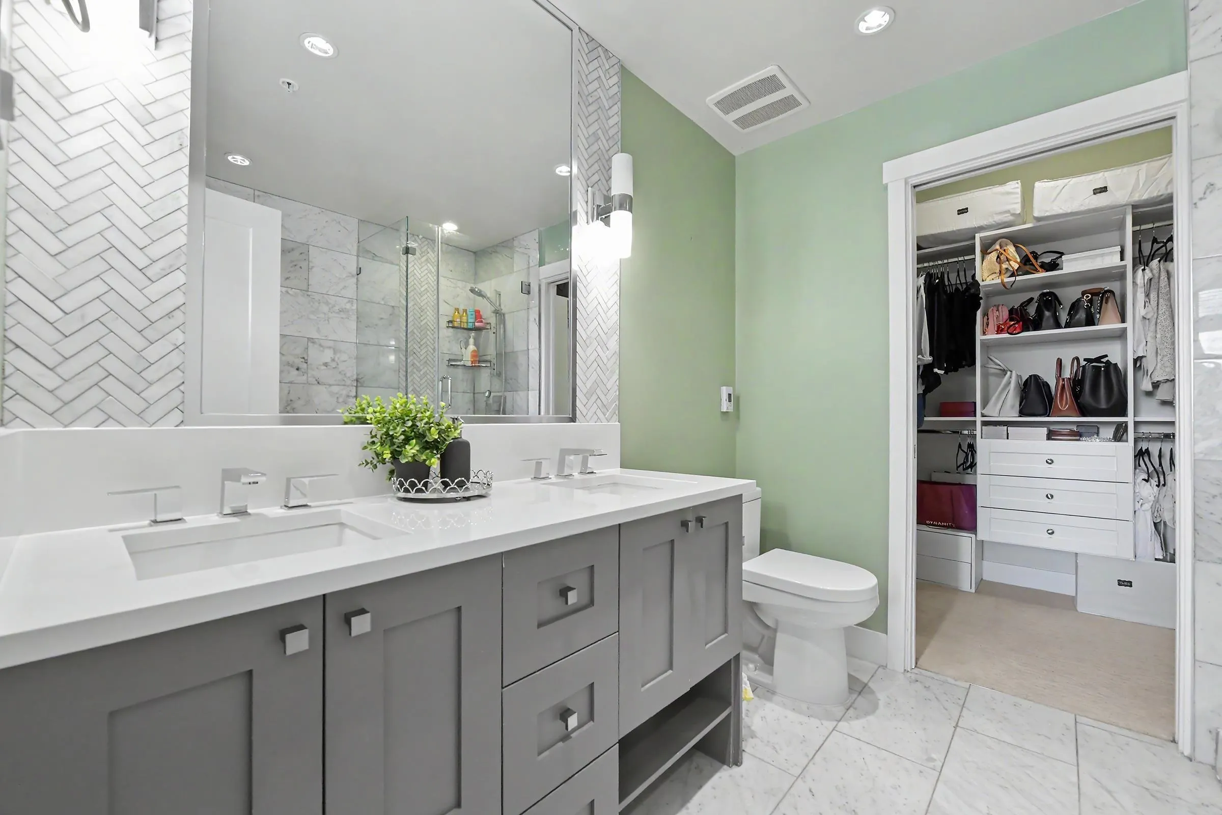14855 Thrift Avenue #516
