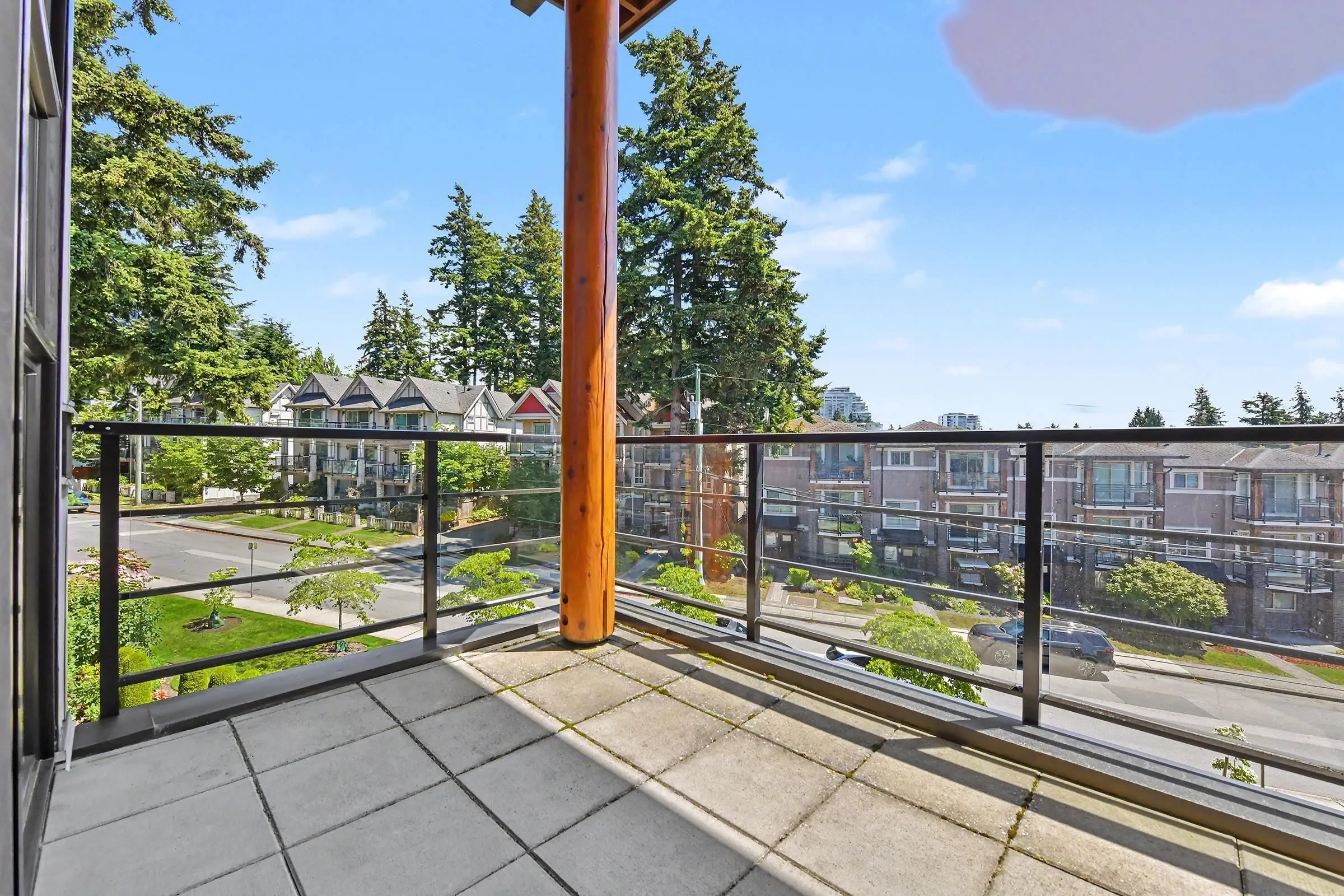 14855 Thrift Avenue #516