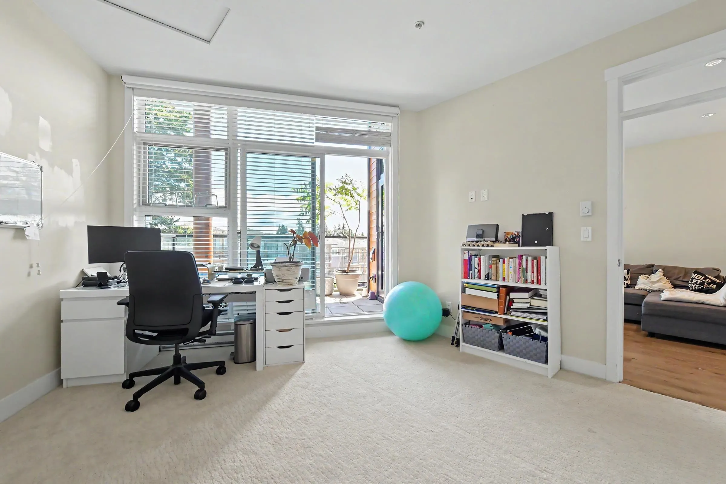 14855 Thrift Avenue #516