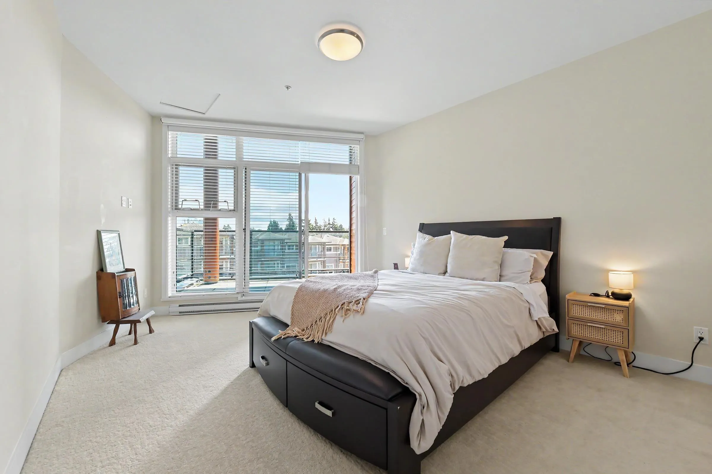 14855 Thrift Avenue #516