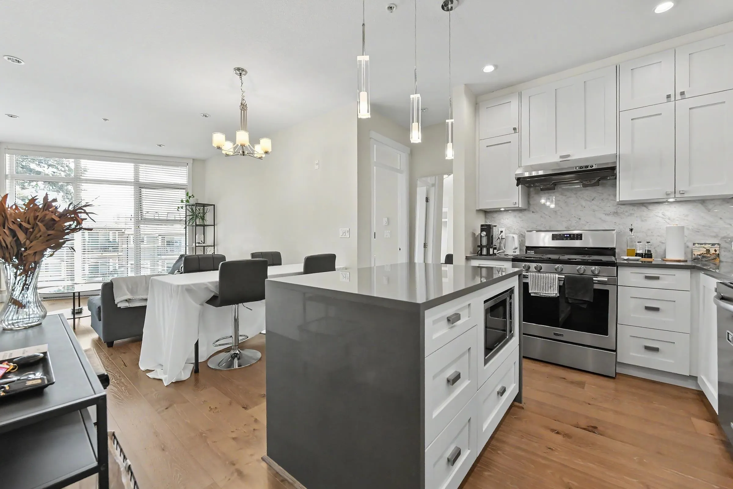 14855 Thrift Avenue #516