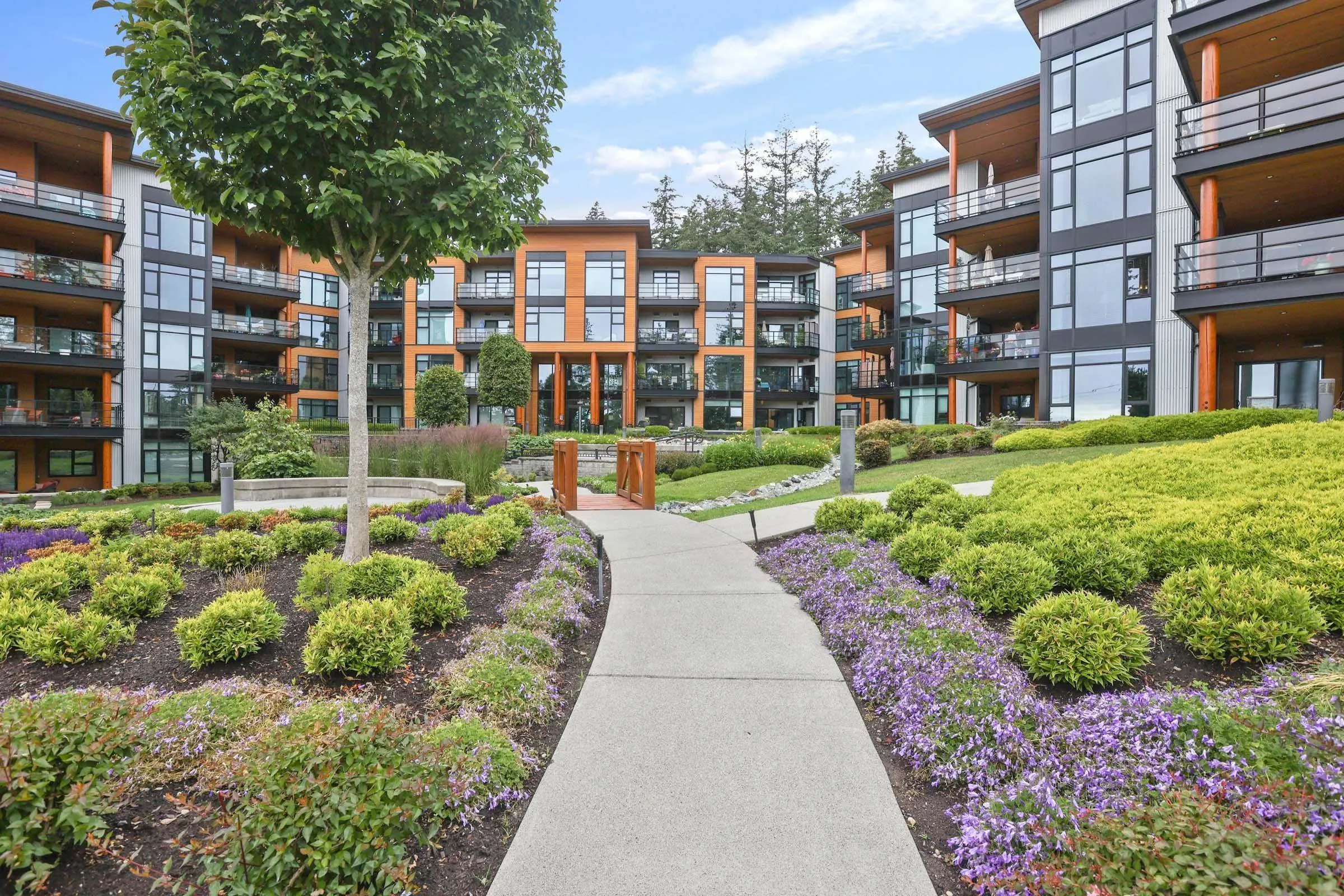 14855 Thrift Avenue #516