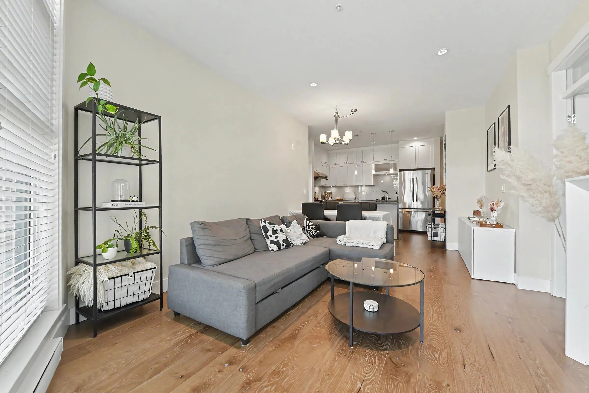 14855 Thrift Avenue #516