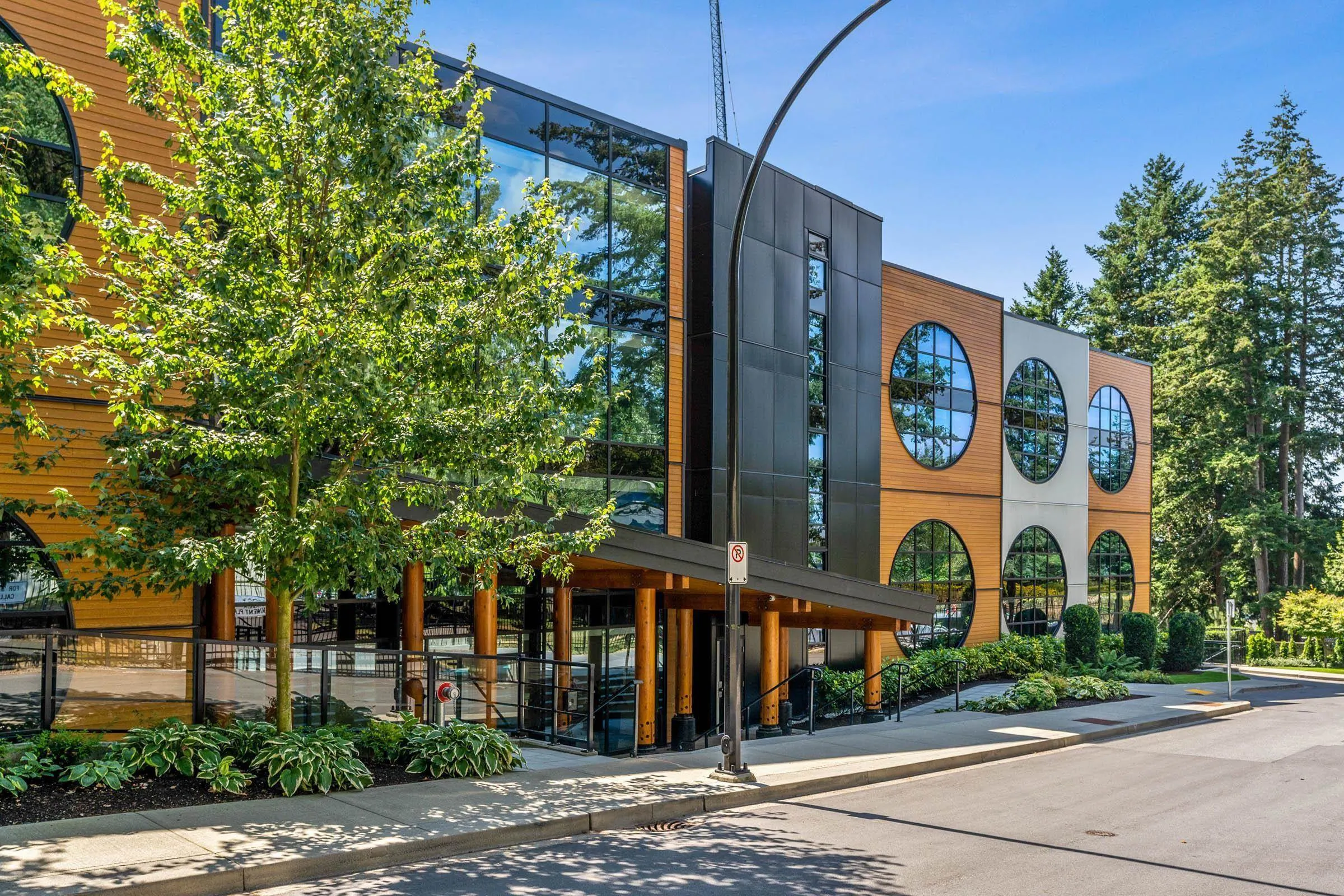 14855 Thrift Avenue #516