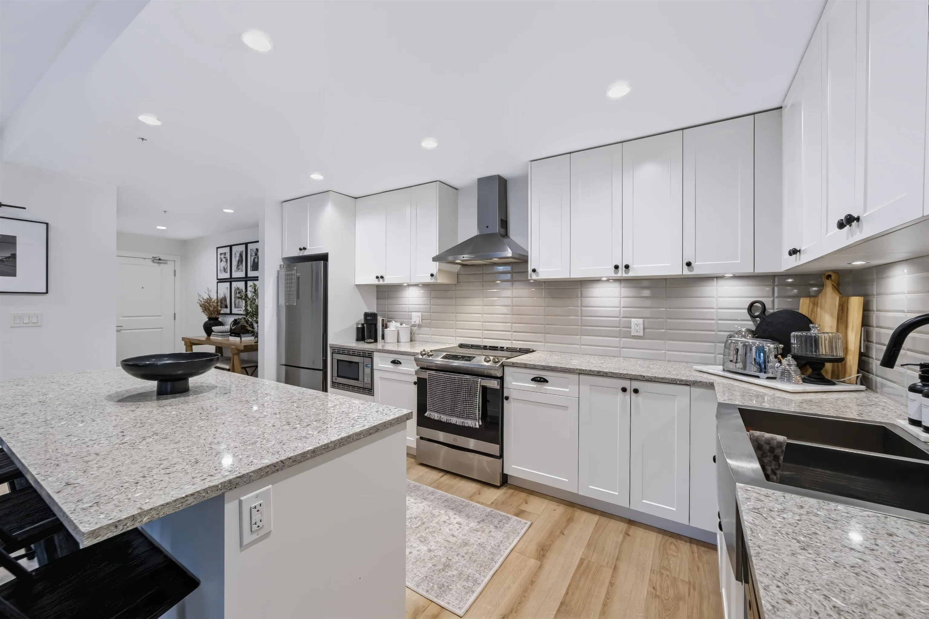 20487 65 Avenue #A209